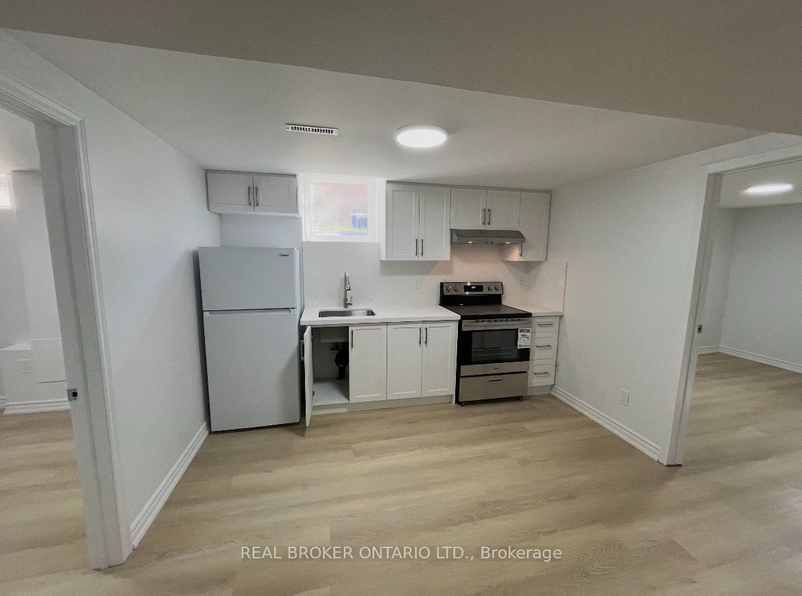 54 Tiffany Crescent, Markham 3