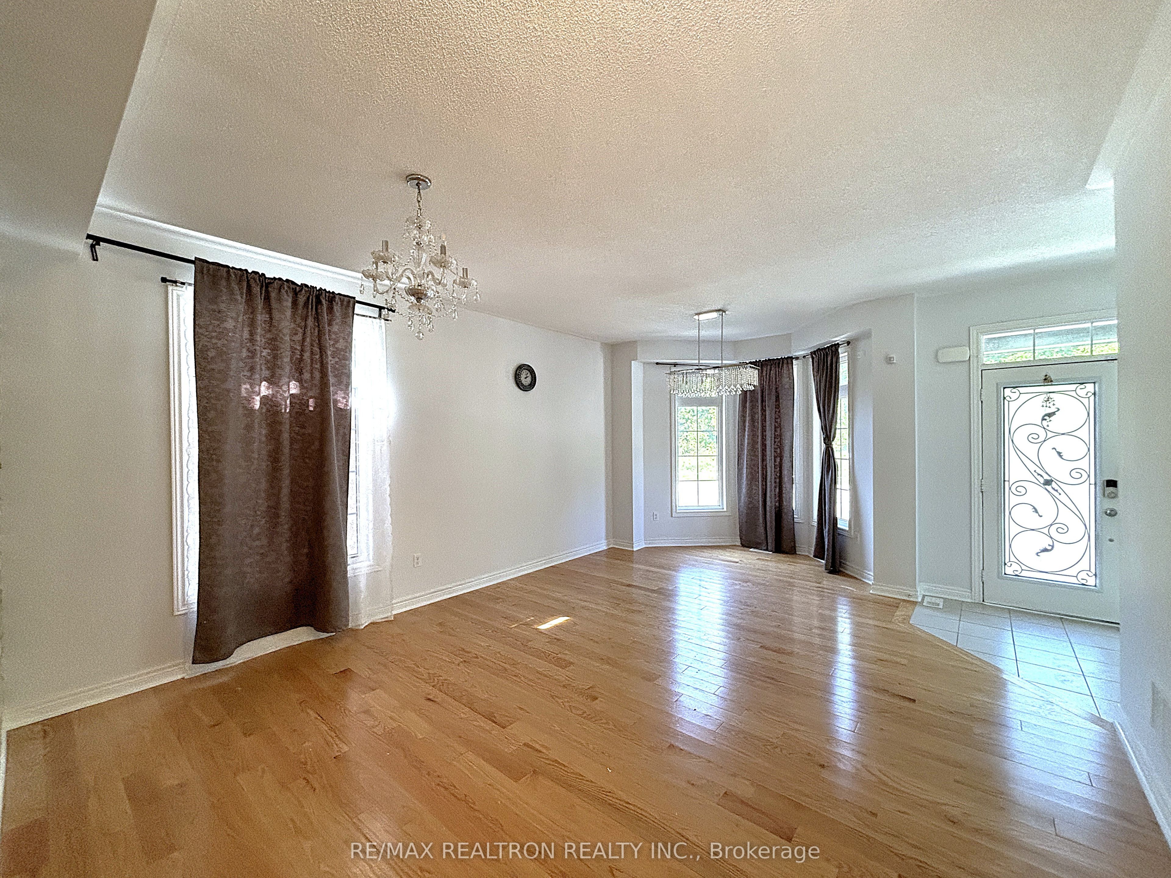 511 William Forster Road, Markham 5