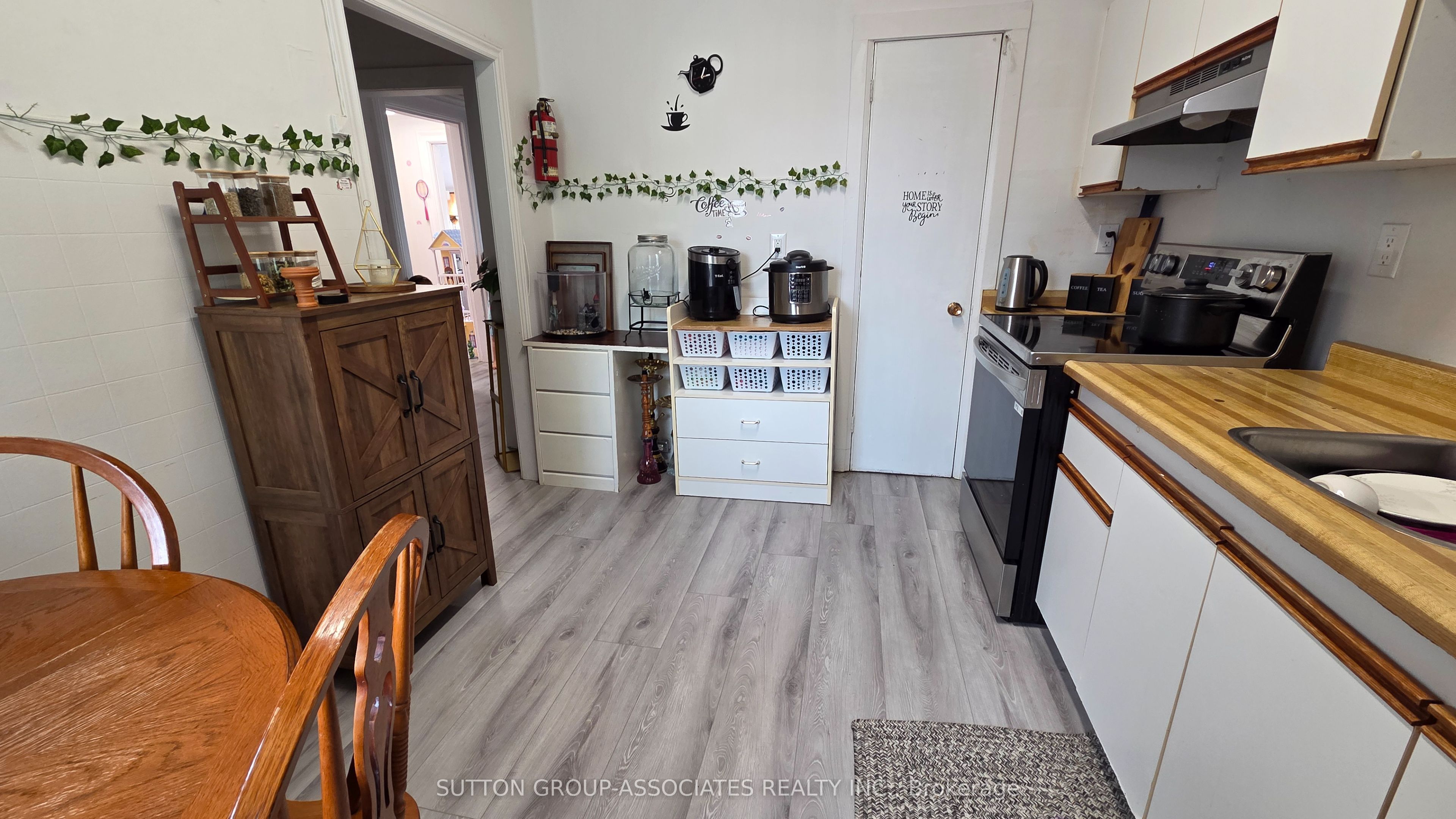 Unit 3 - 65 Holland Street W, Bradford West Gwillimbury 4