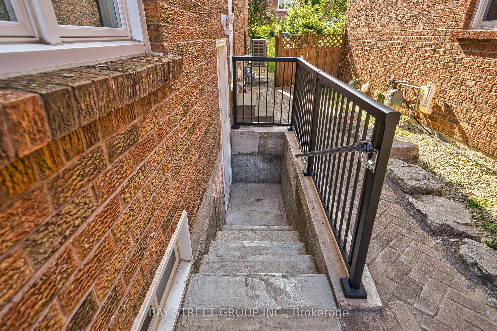 Unit Room A - 169 Killian Road, Vaughan 5