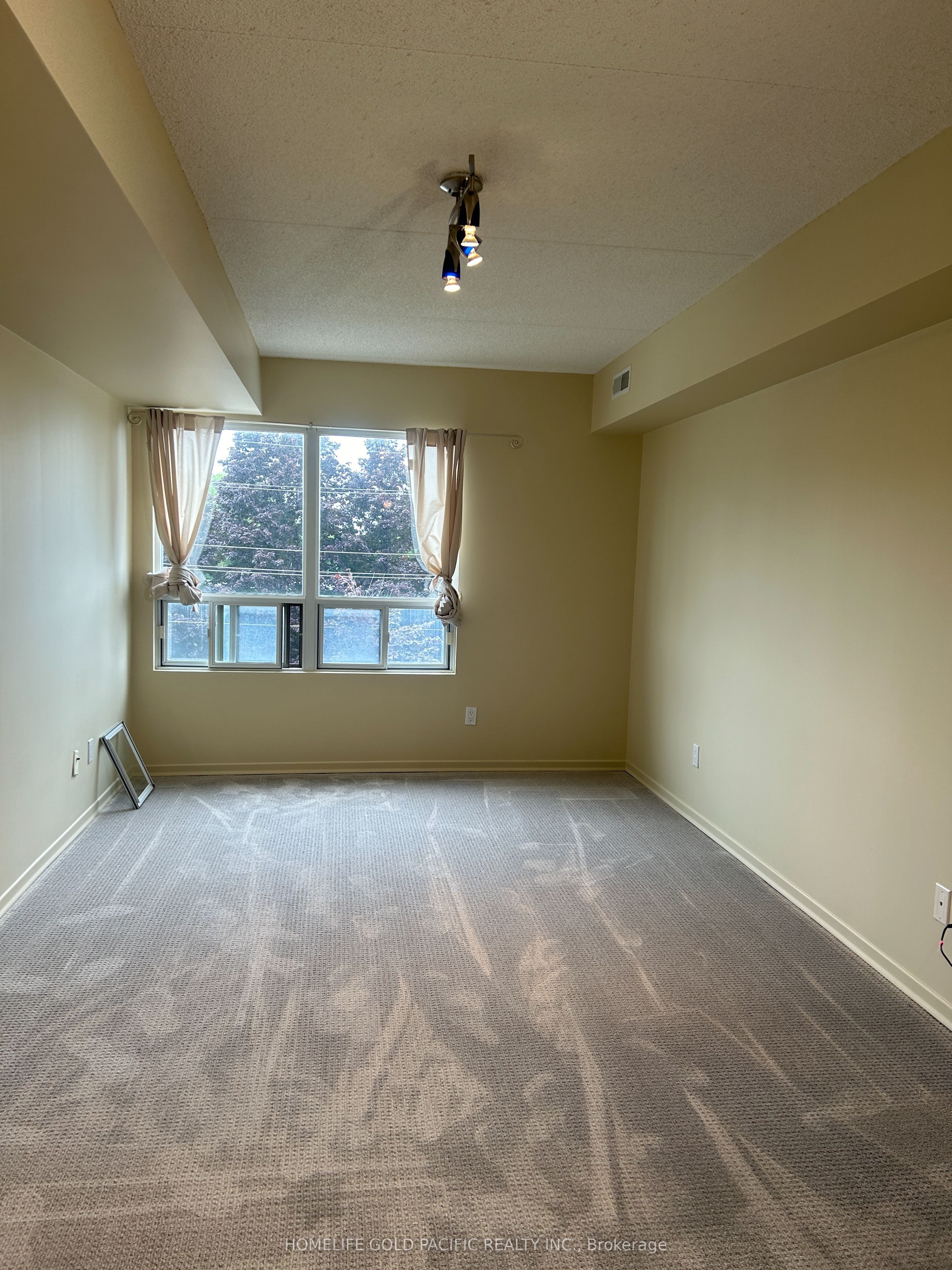 Unit 310 - 160 Wellington Street E, Aurora 5