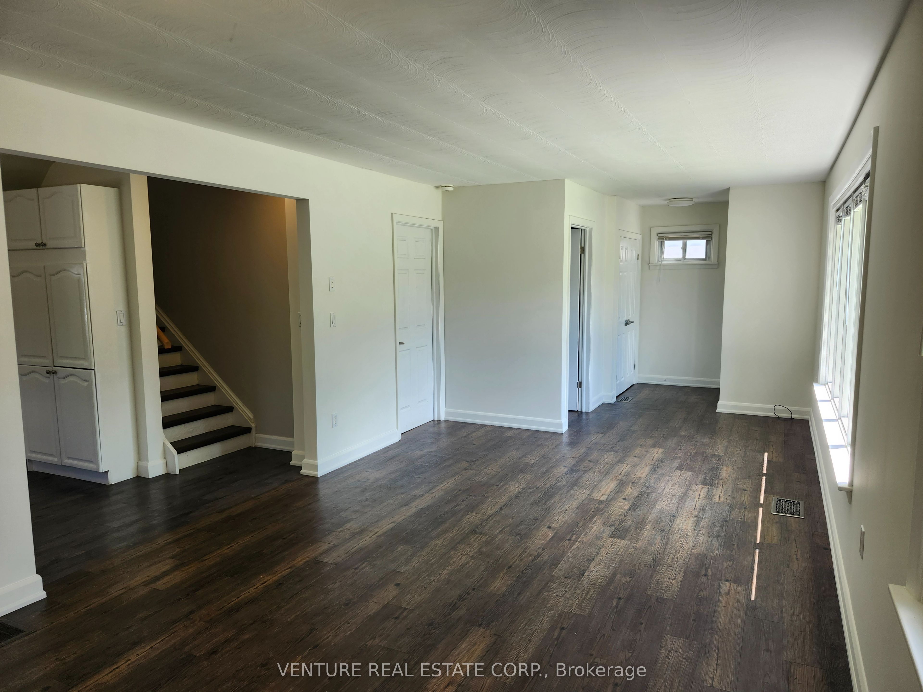6 Sullivan Drive, New Tecumseth 3