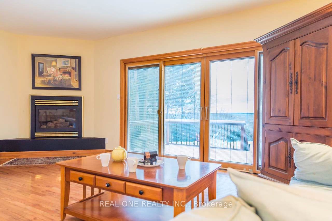 Unit A - 86 Morrison Avenue, Brock 3