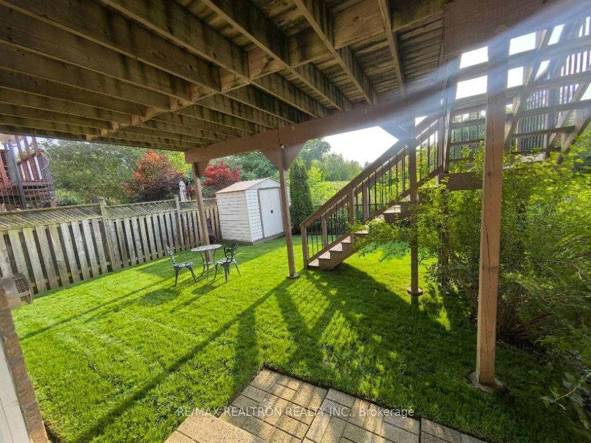 Unit Bsmt - 18 Nantucket Drive, Richmond Hill 2