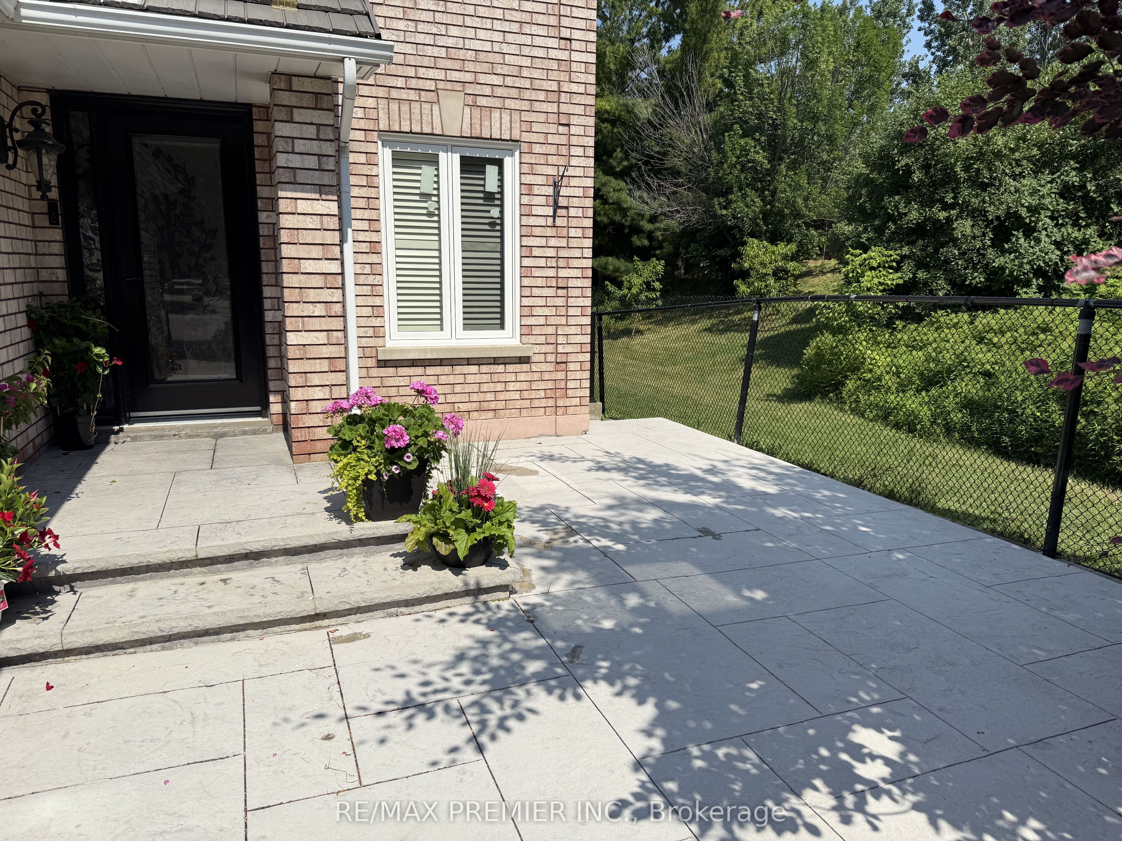 Unit LOWER - 54 Castlepoint Drive, Vaughan 2