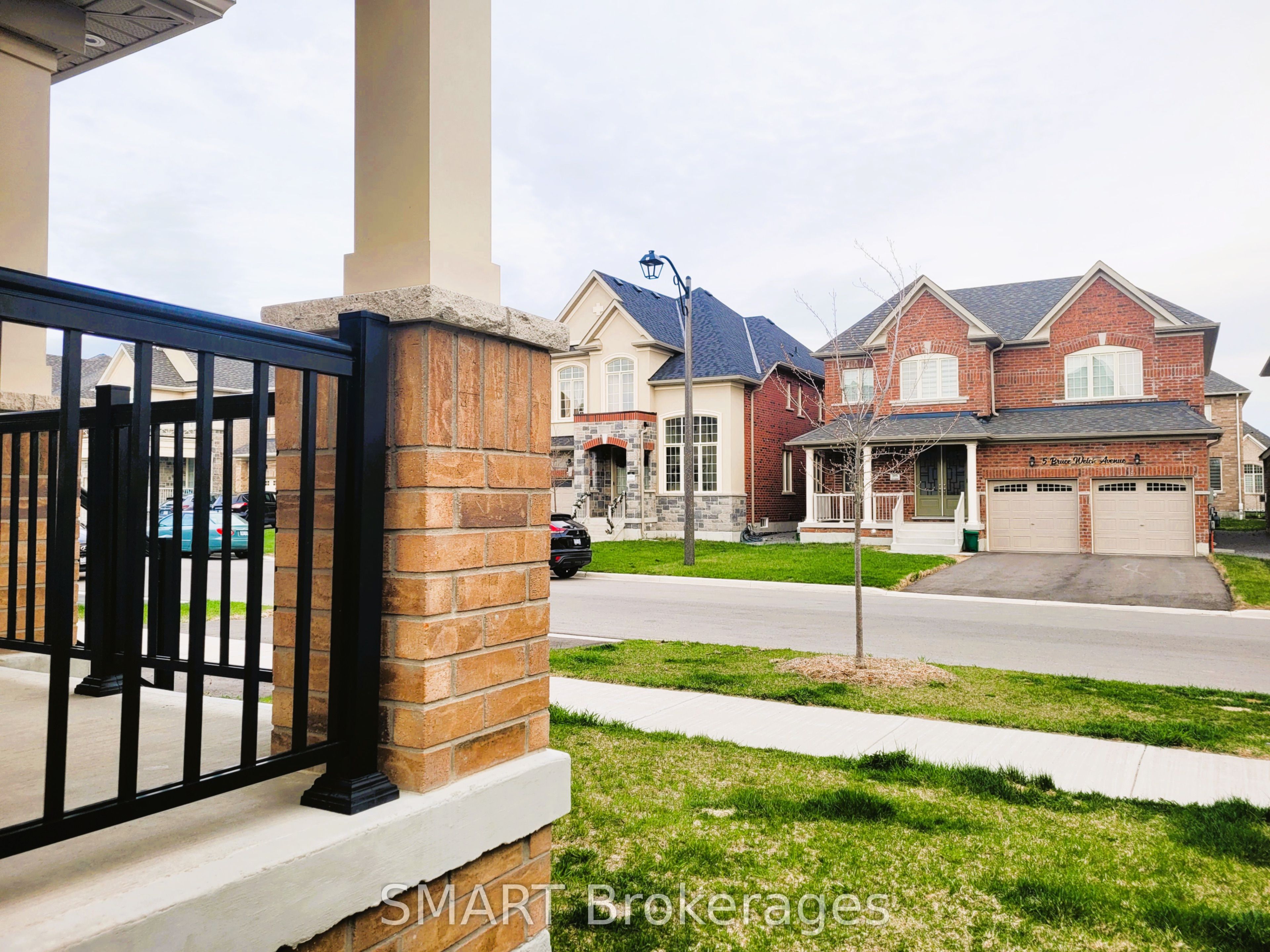 4 Bruce Welch Avenue, Georgina 2