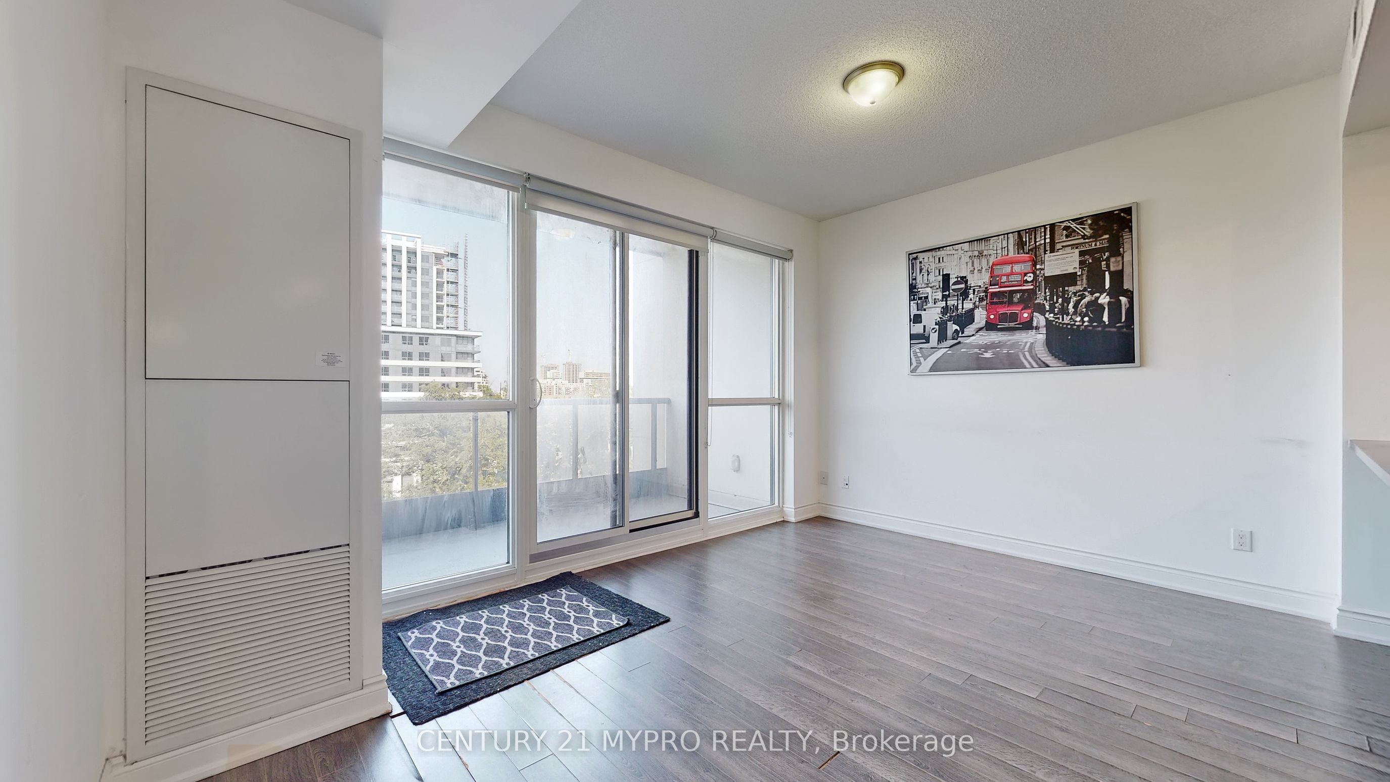 Unit 705 - 38 Cedarland Drive, Markham 4