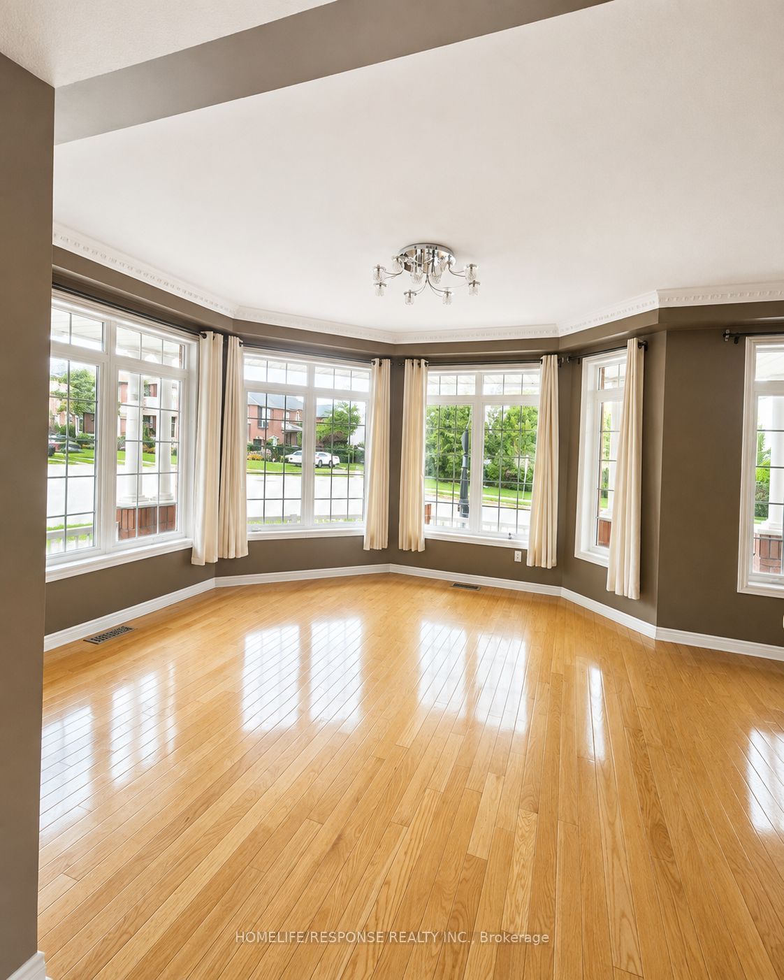 456 LA ROCCA Avenue, Vaughan 2