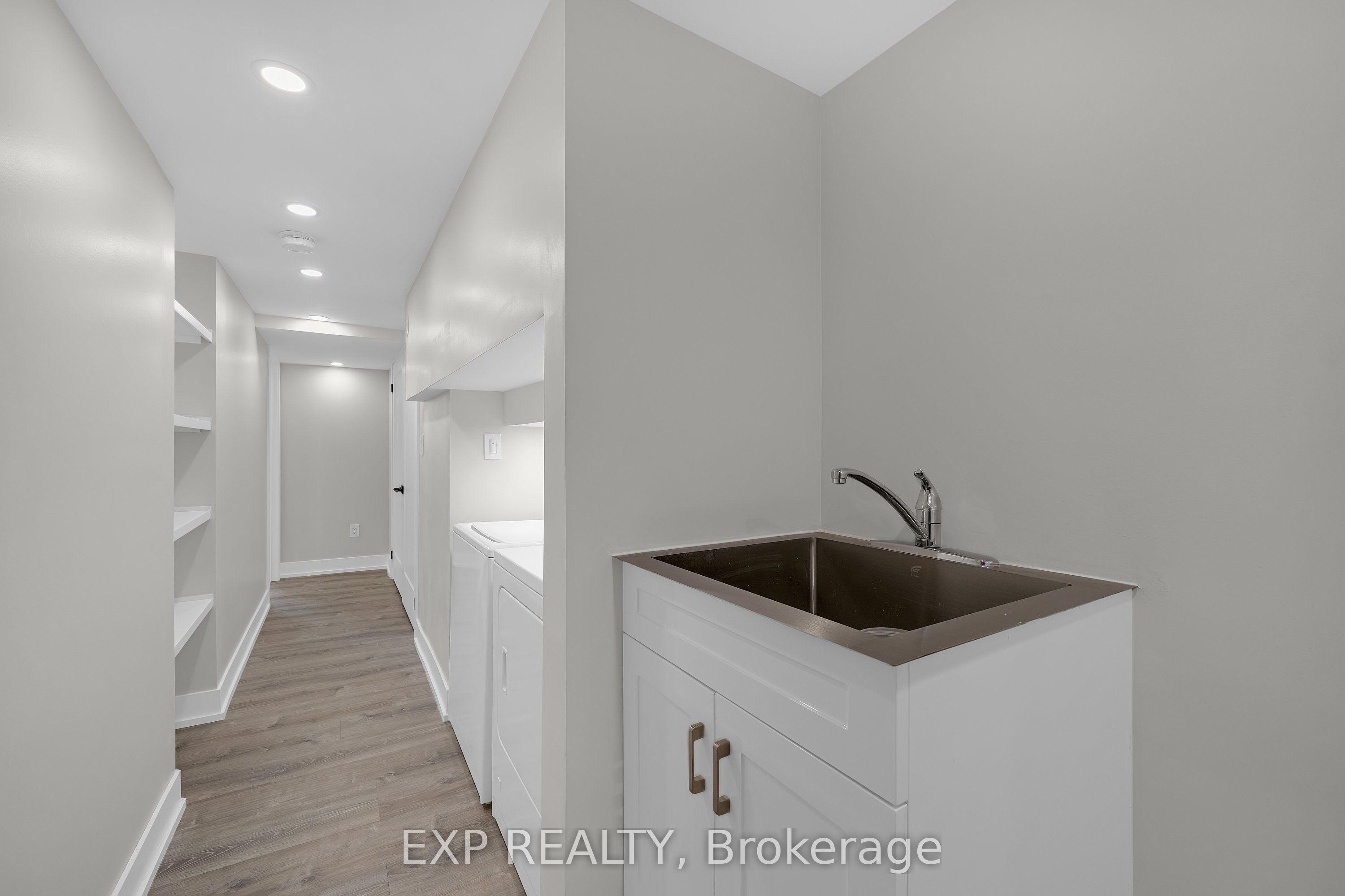 25 La Cassandra Drive, Vaughan 5