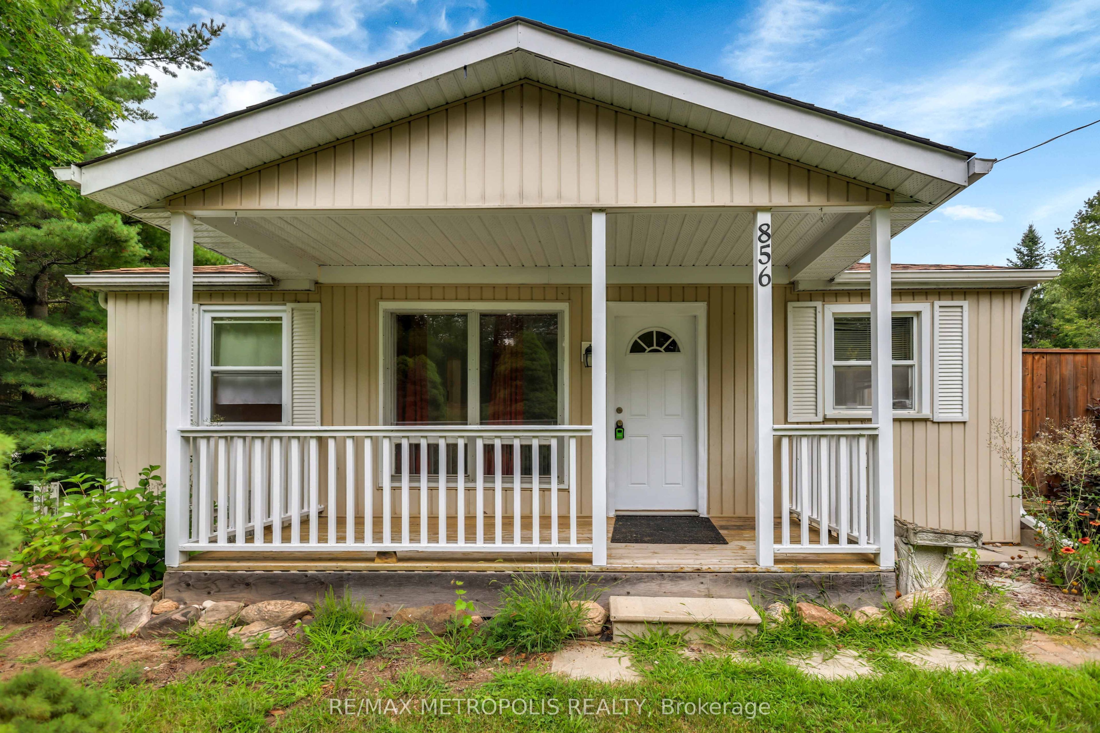 856 Central Avenue, Innisfil 3