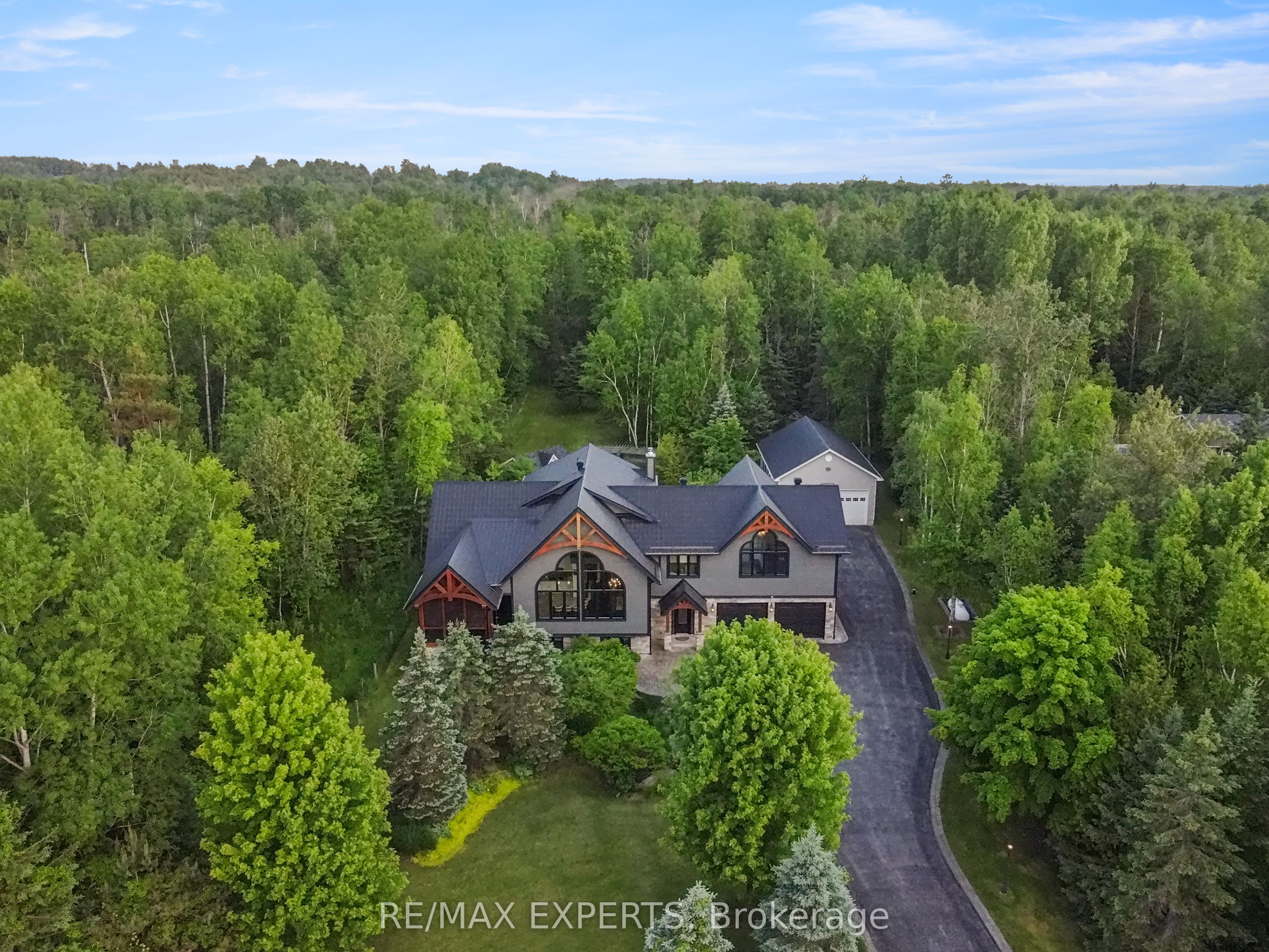5409 25th Side Road E, Essa 2