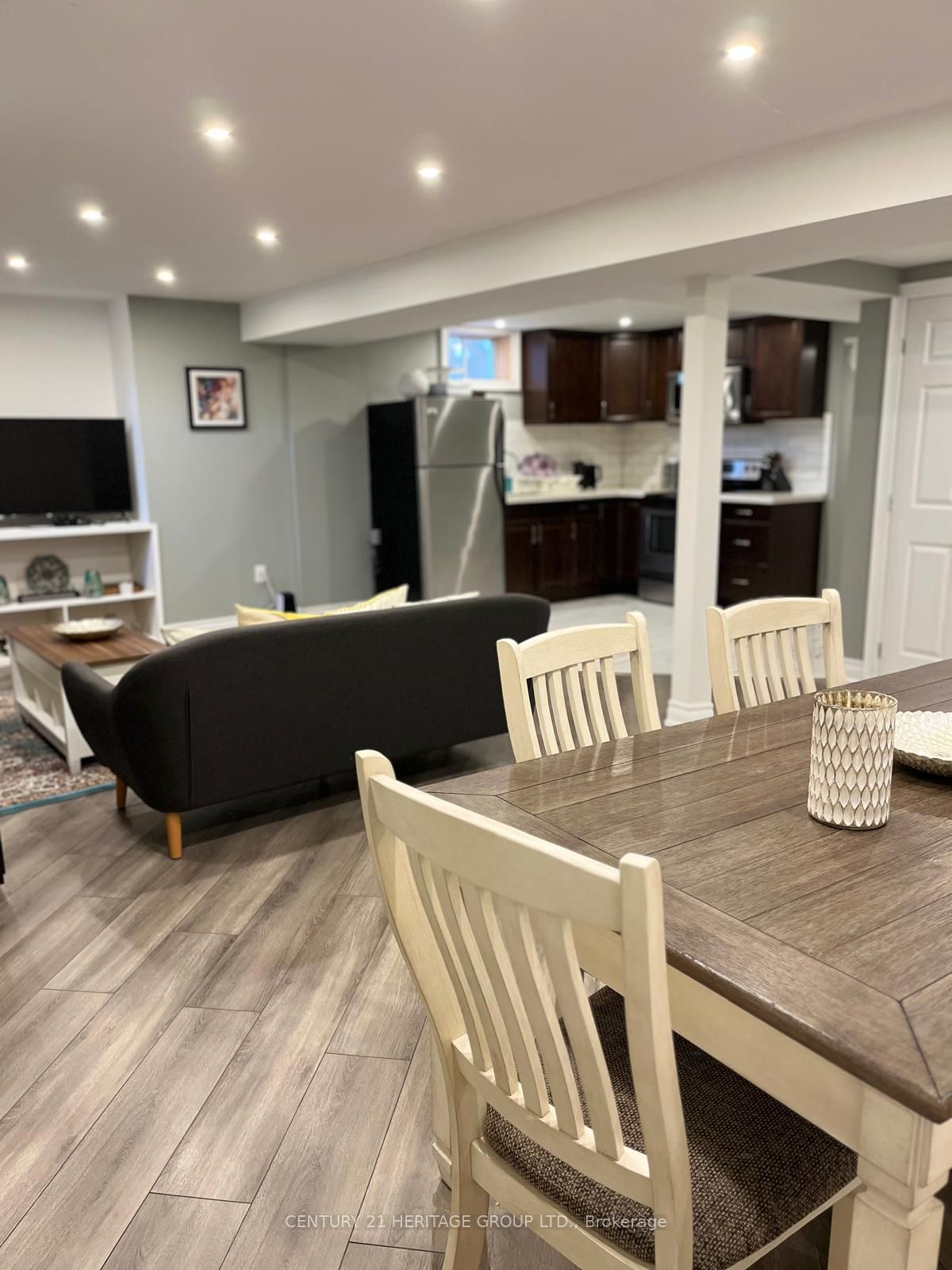 7 Creekview Avenue, Richmond Hill 3