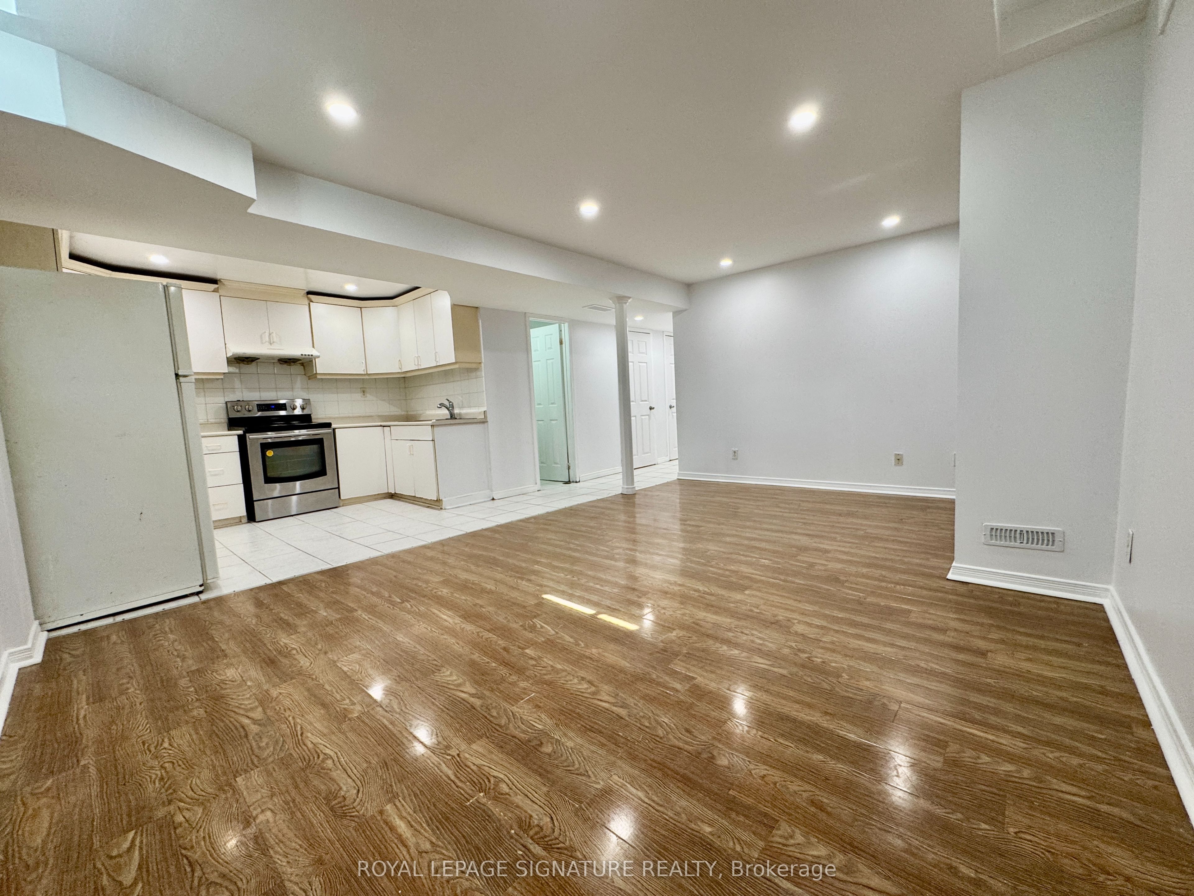 Unit Bsmt - 7 Timbers Circle, Markham 2