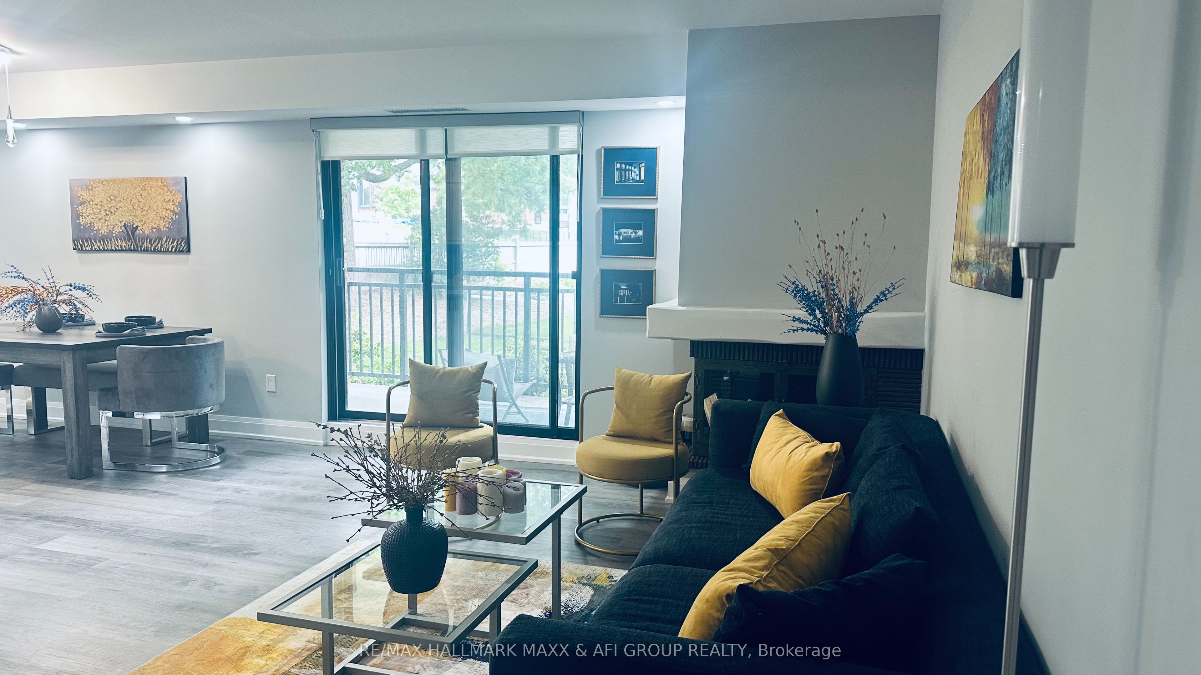Unit 201 - 15390 Yonge Street, Aurora 5