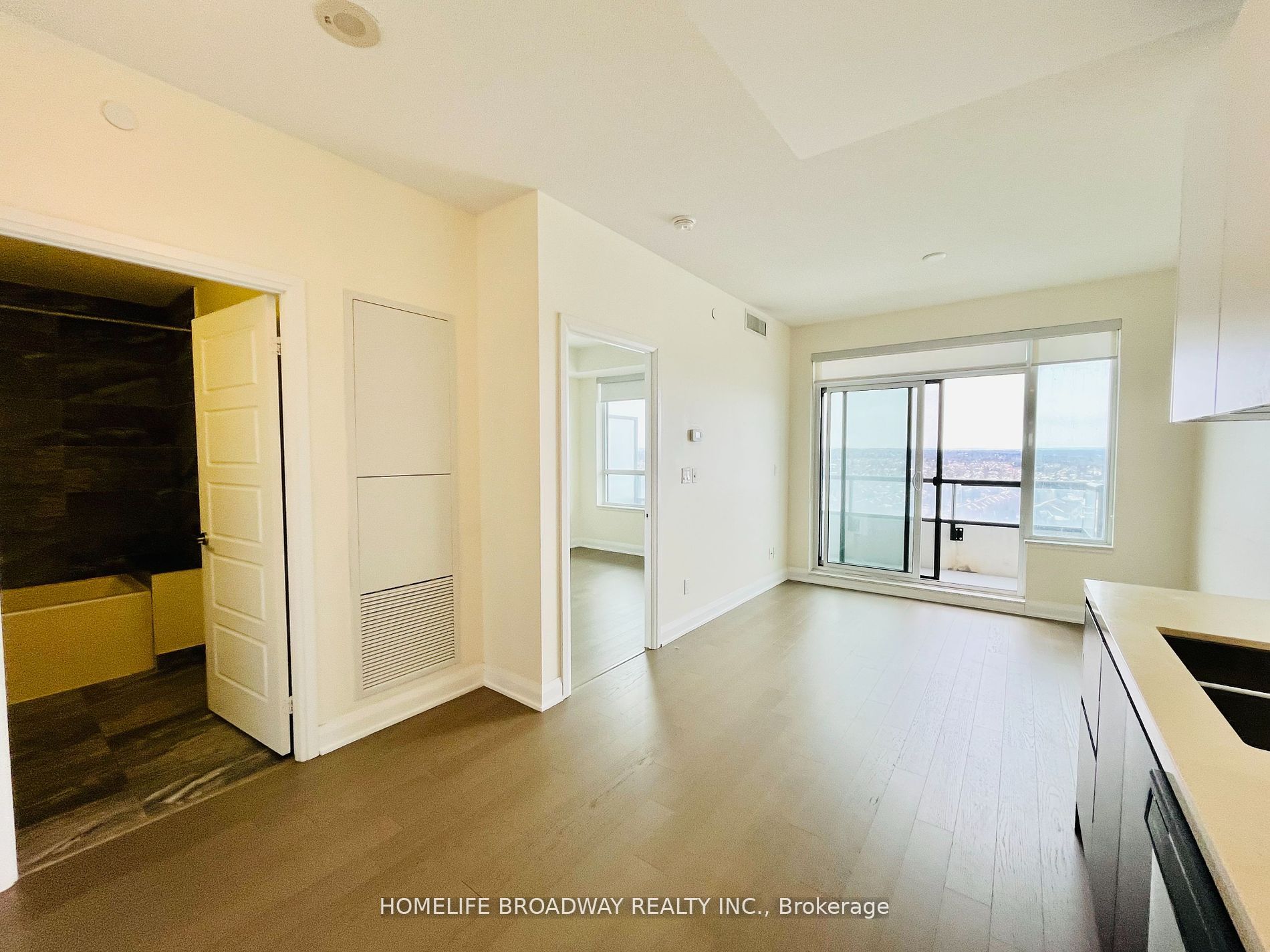 Unit 1701 - 15 Water Walk Drive, Markham 4