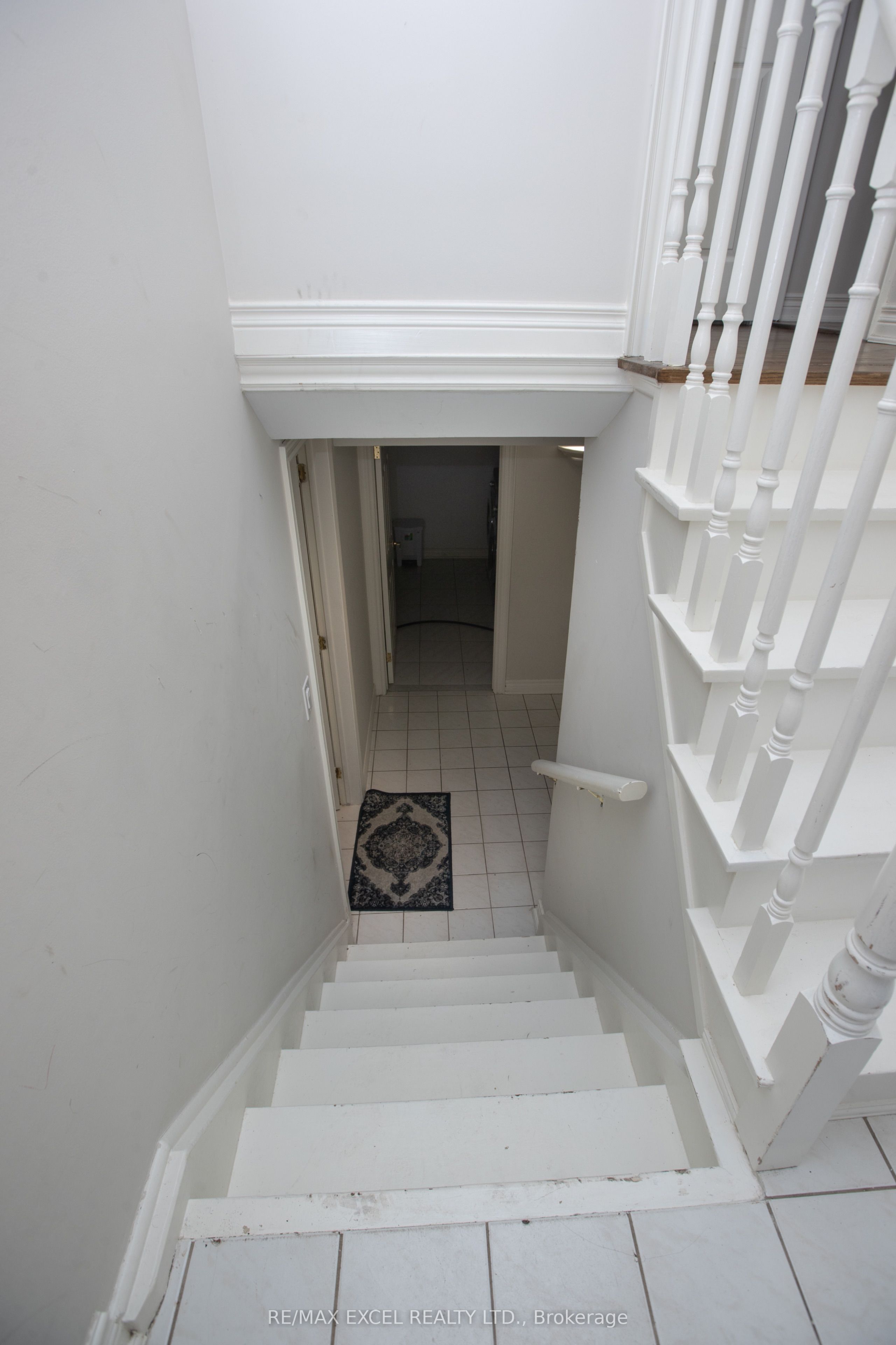 Unit Basement - 387 Crosby Avenue, Richmond Hill 5