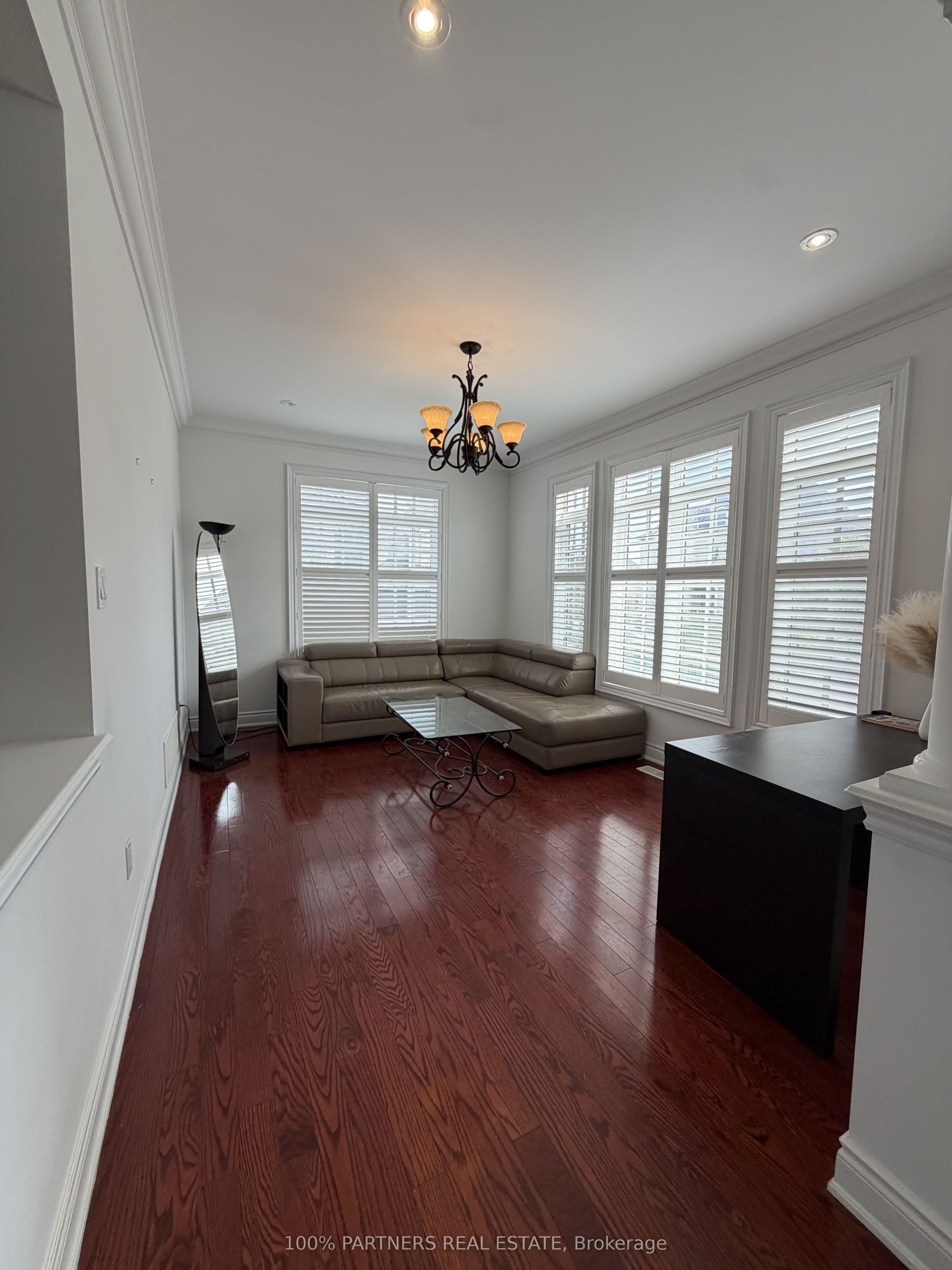 56 Woodvalley Crescent, Vaughan 5