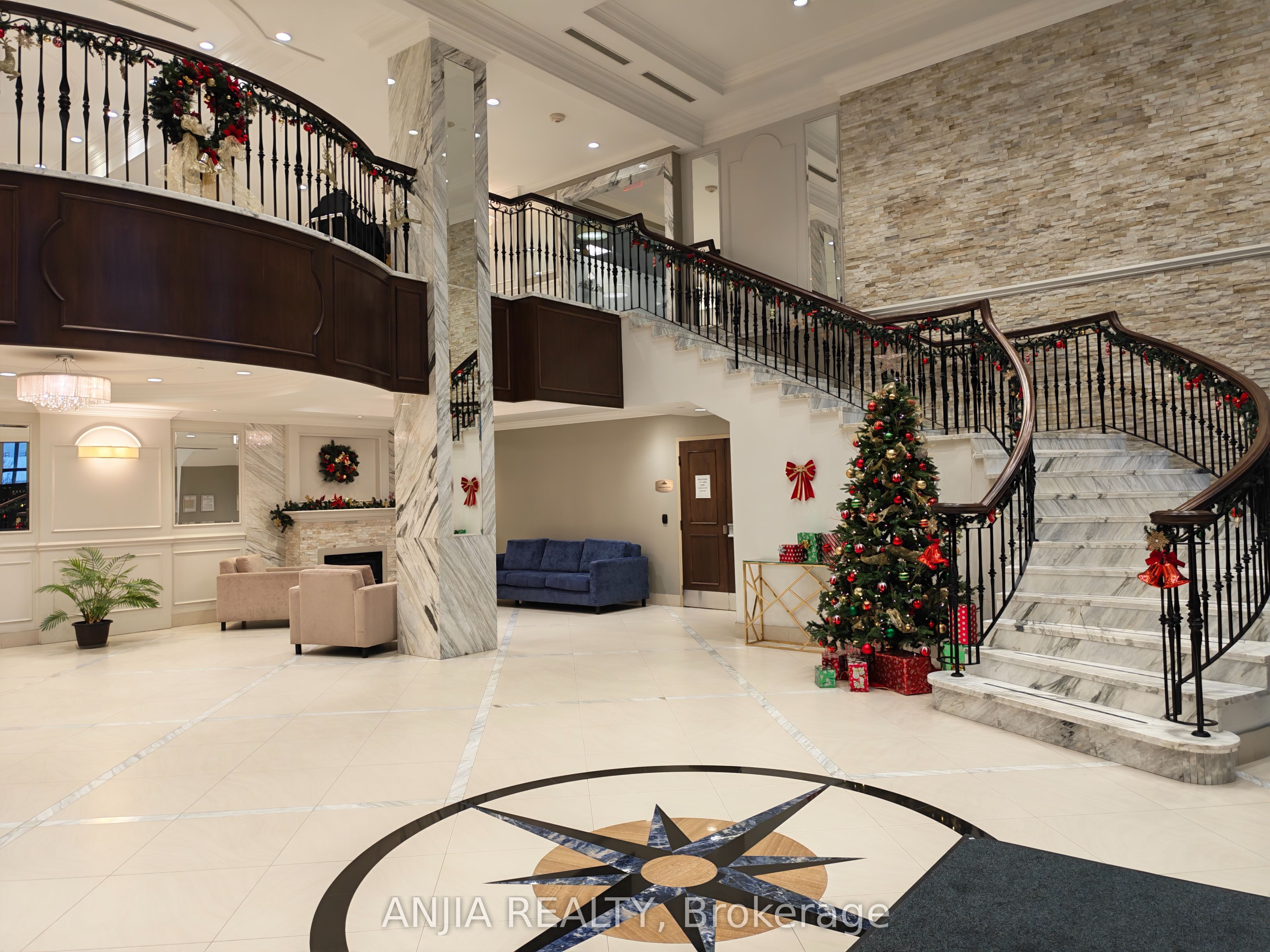 Unit 917 - 89 South Town Centre Boulevard, Markham 2