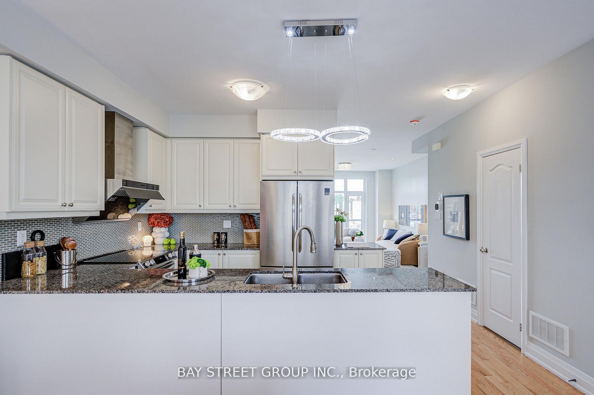 6 Teasel Way, Markham 4