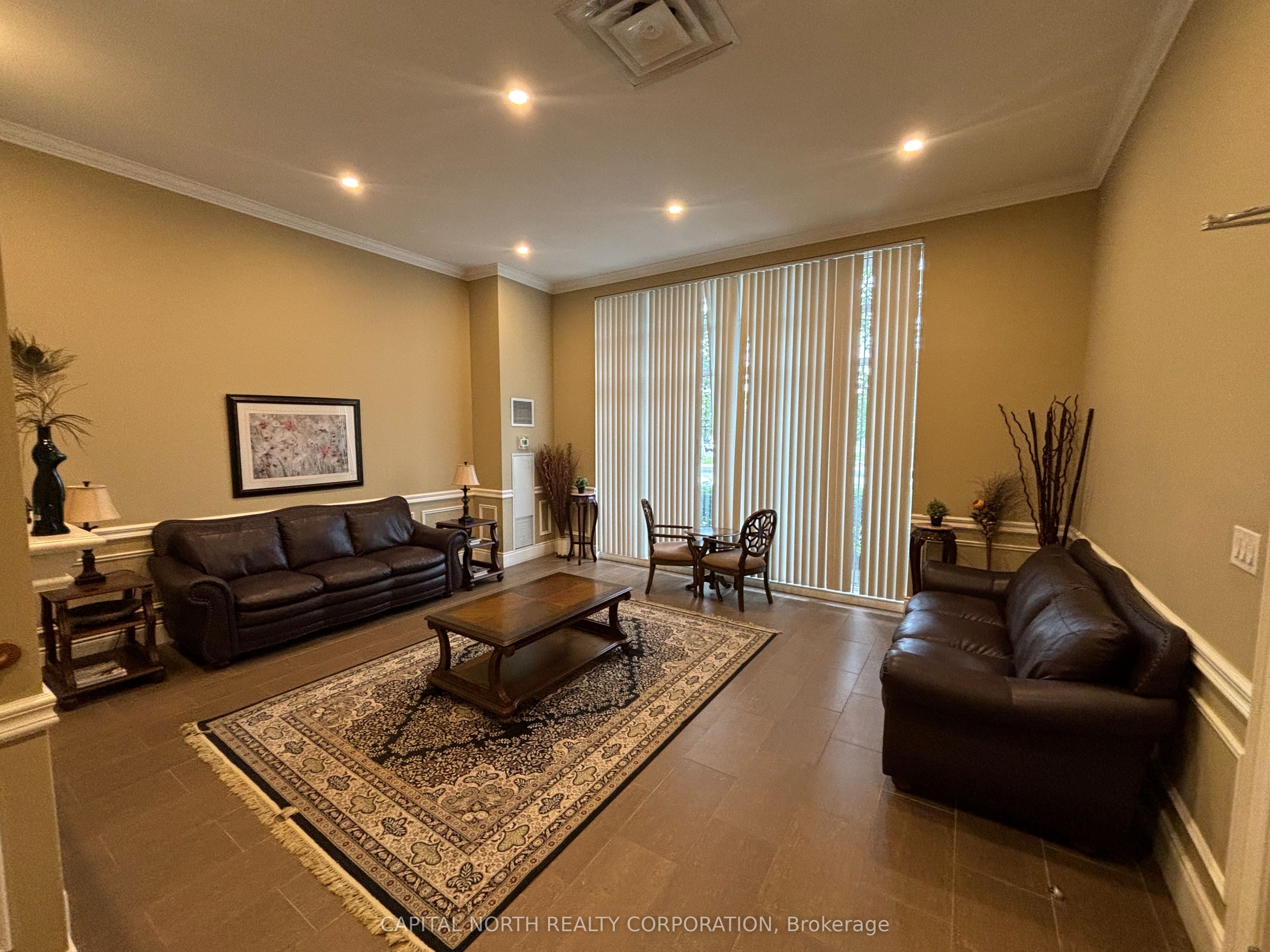 Unit 217 - 10211 Keele Street, Vaughan 5