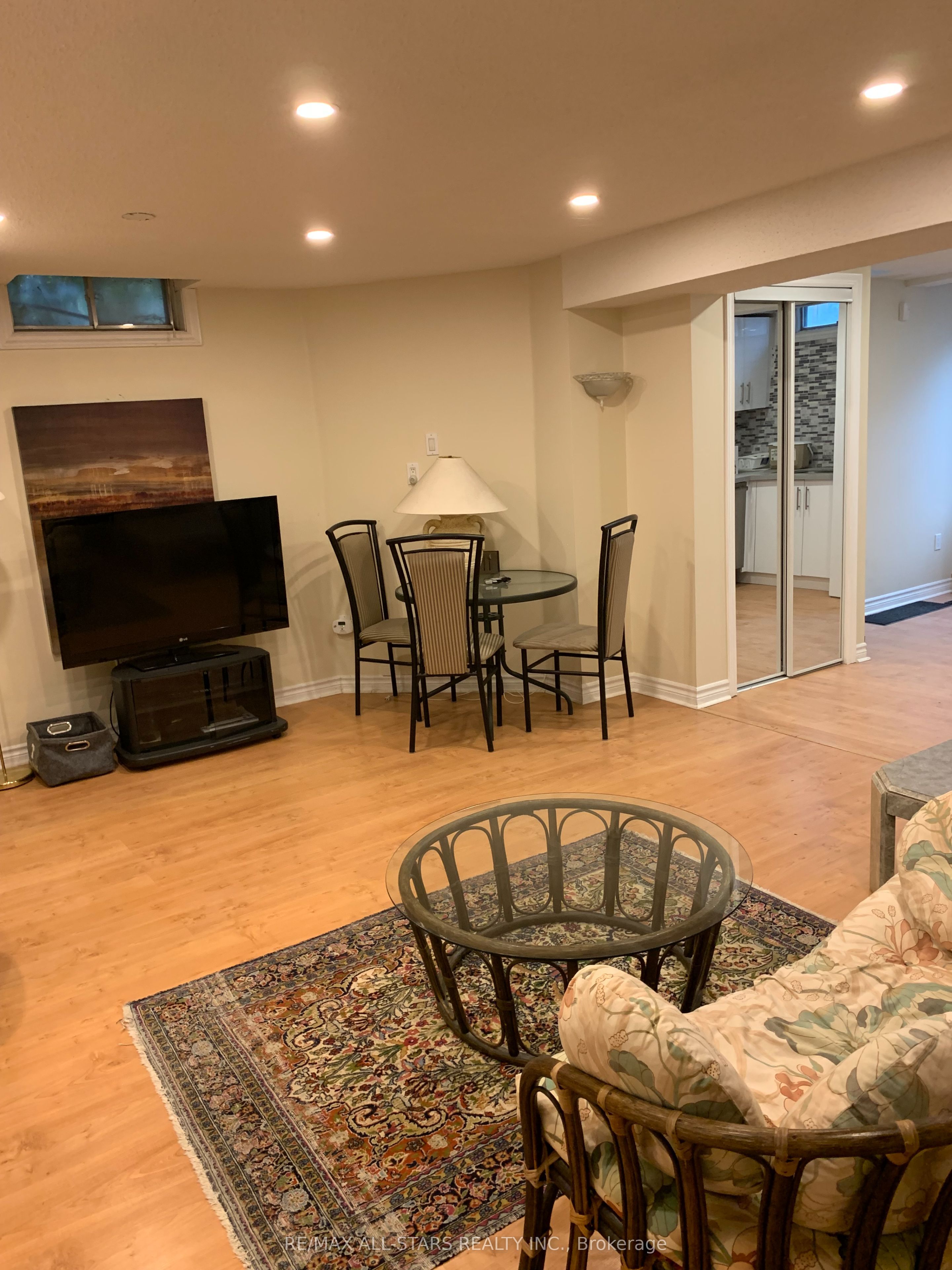 Unit BSMT - 72 Calderbridge Crescent, Markham 2