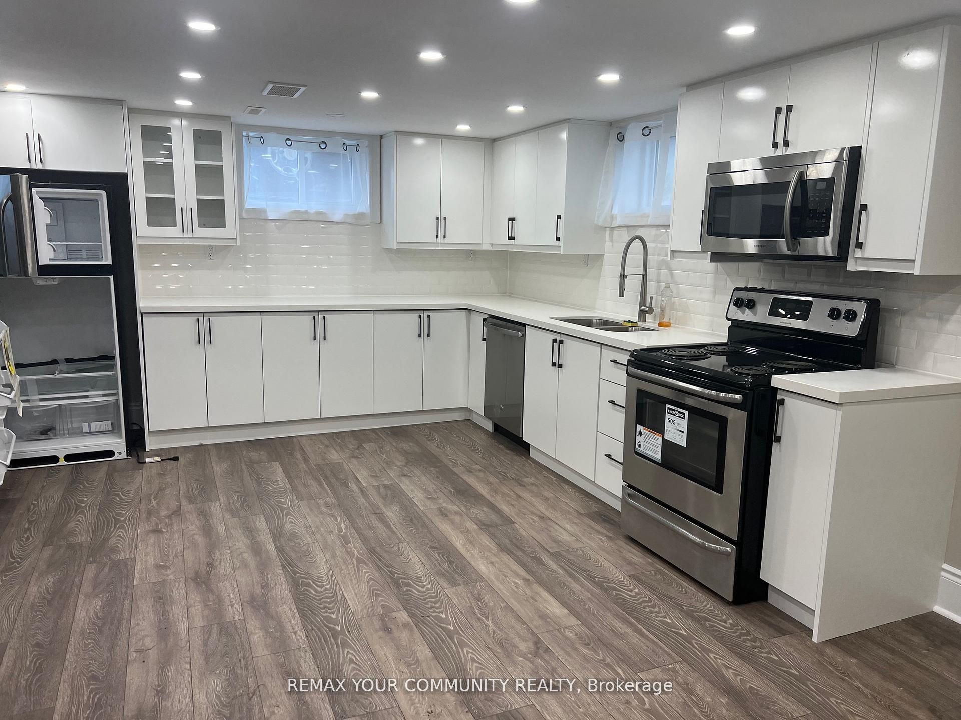 23 Irwin Avenue, Aurora 2