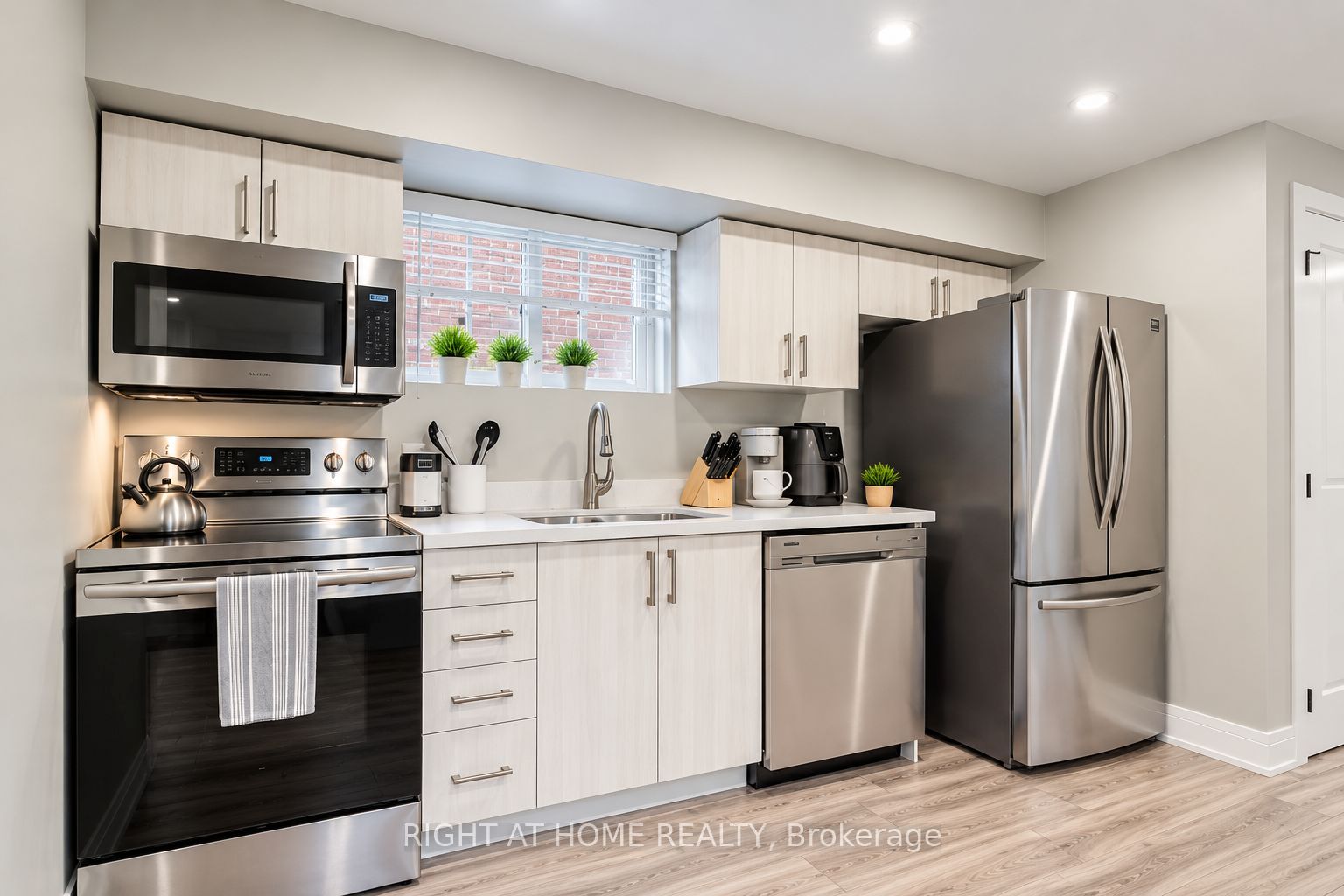 Unit LOWER - 6 Newlands Avenue, Georgina 4