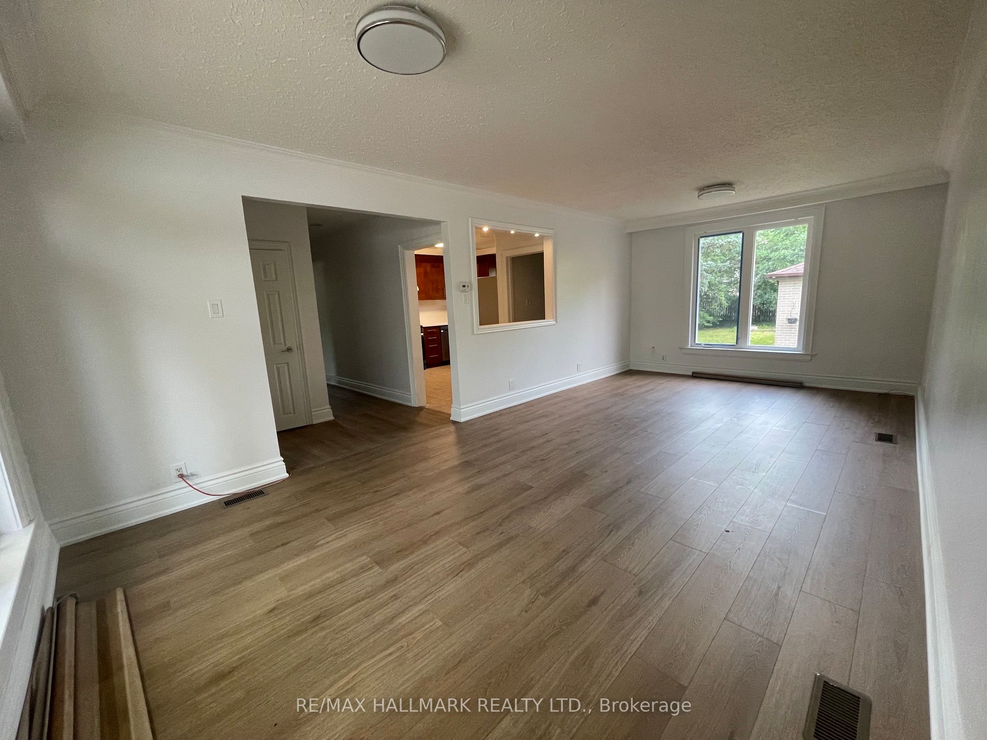 Unit Main Floor - 116 Cartier Crescent, Richmond Hill 4