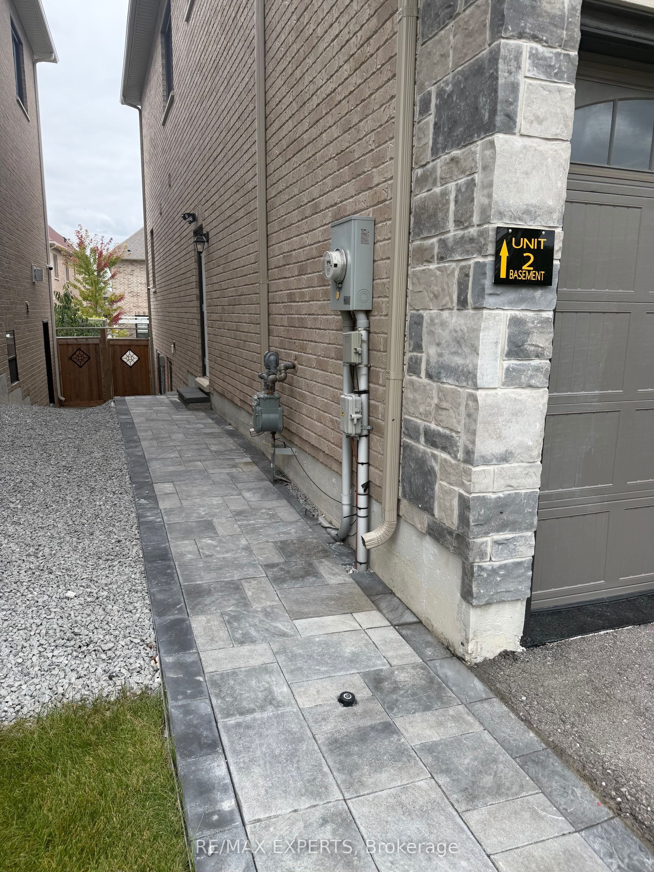 Unit BASEMENT APARTMENT - 41 TERRAIN Court, East Gwillimbury 3