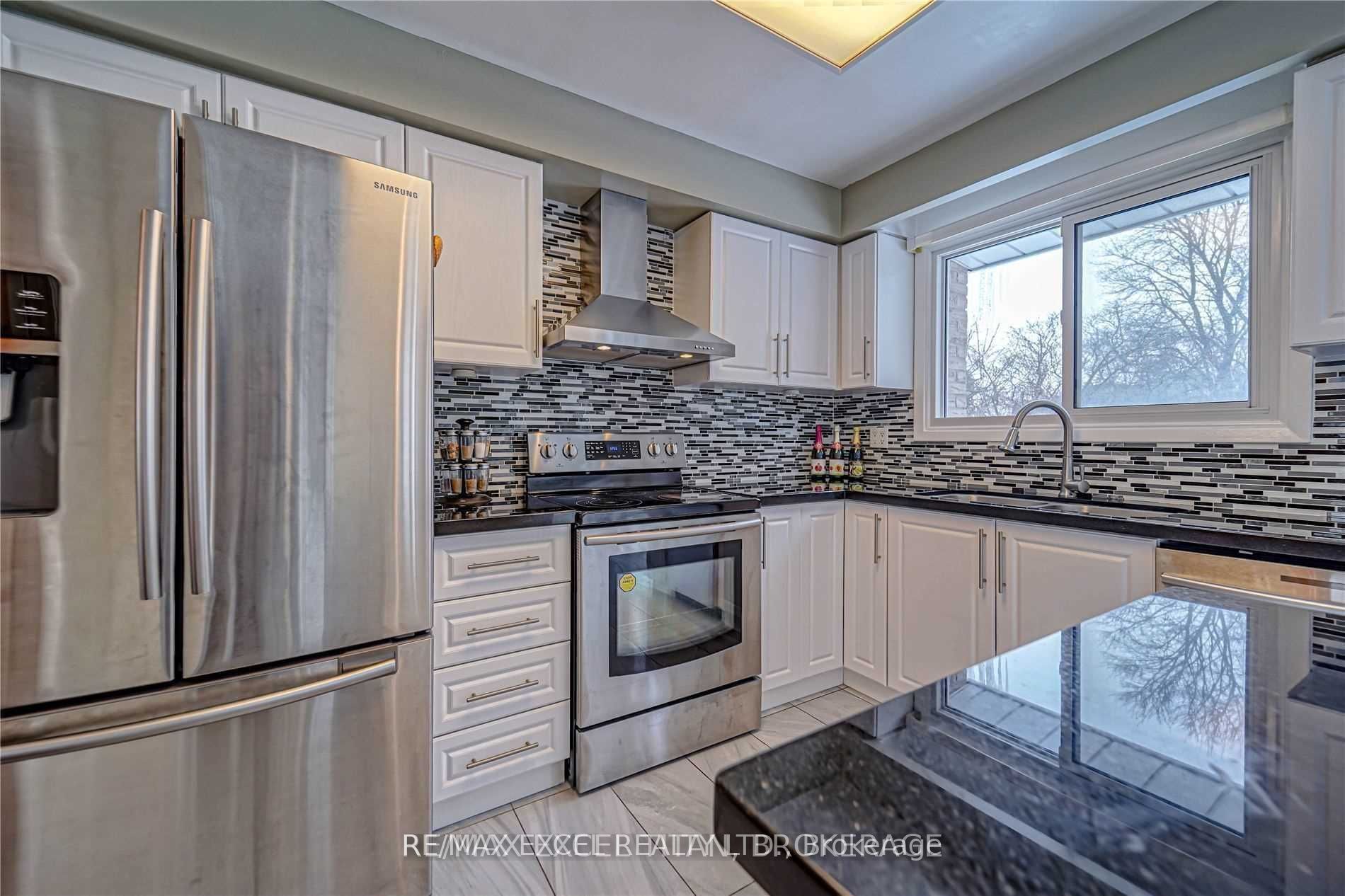 Unit Upper - 83 Squire Bakers Lane, Markham 4