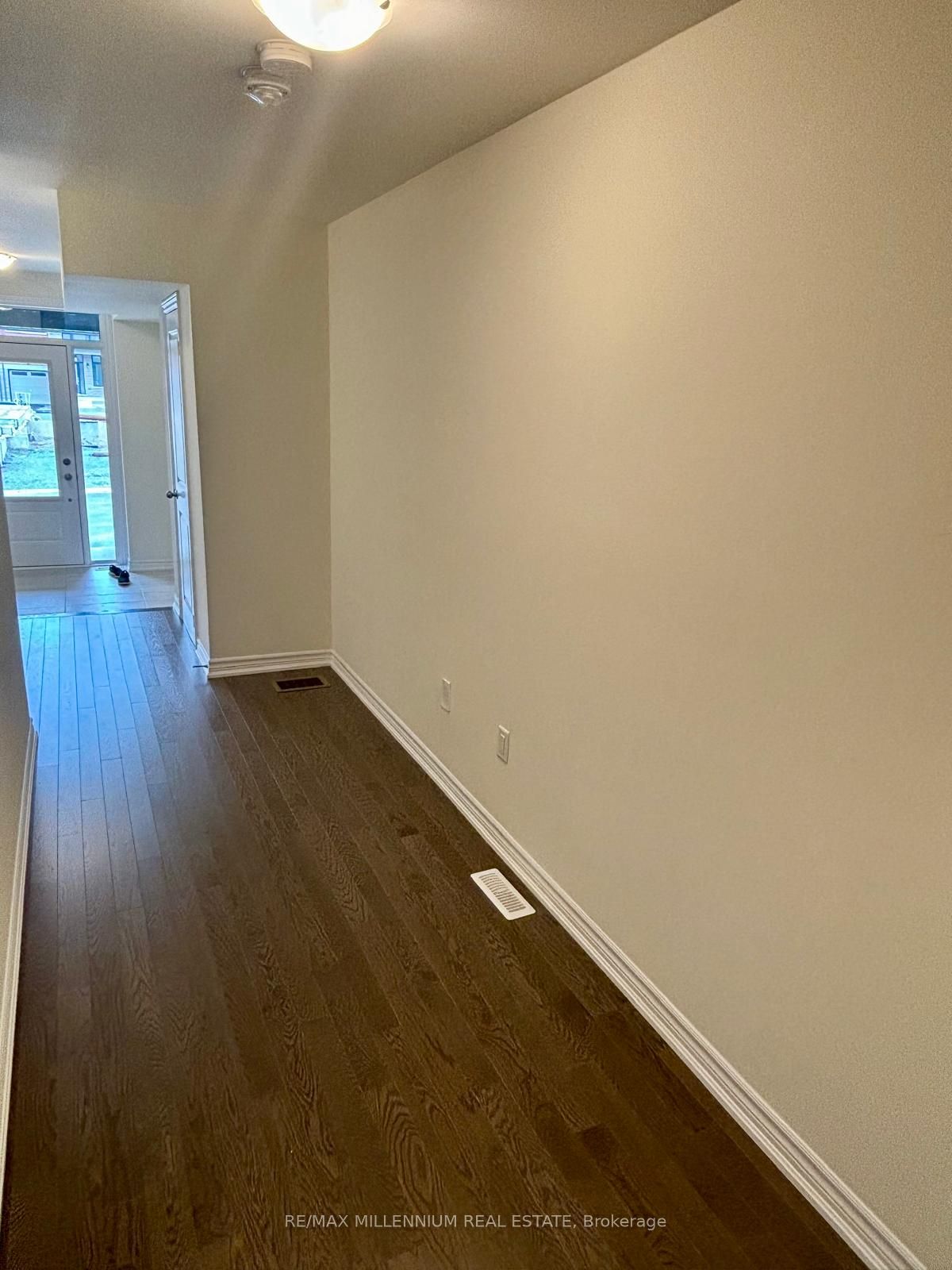39 Griffith Street, Aurora 3
