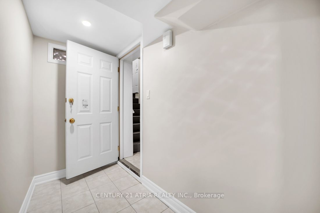 Unit Basement - 38 Pickett Crescent, Richmond Hill 4