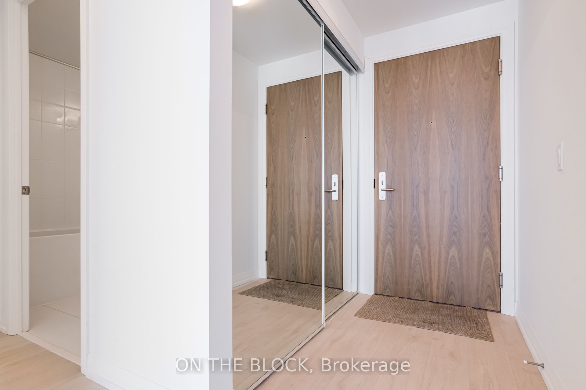 Unit 1207 - 27 Korda Gate, Vaughan 3