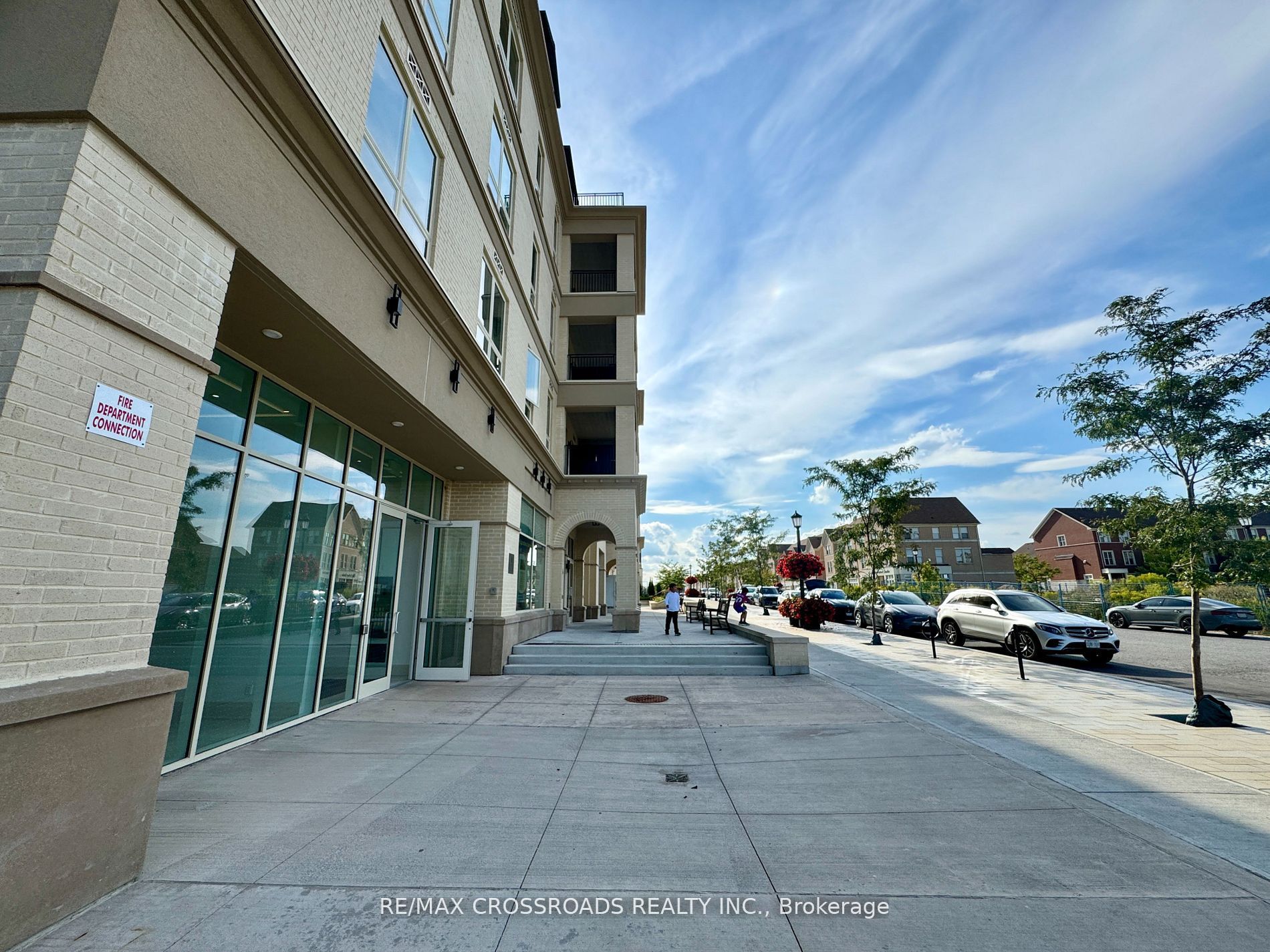 Unit 239 - 101 Cathedral High Street, Markham 4