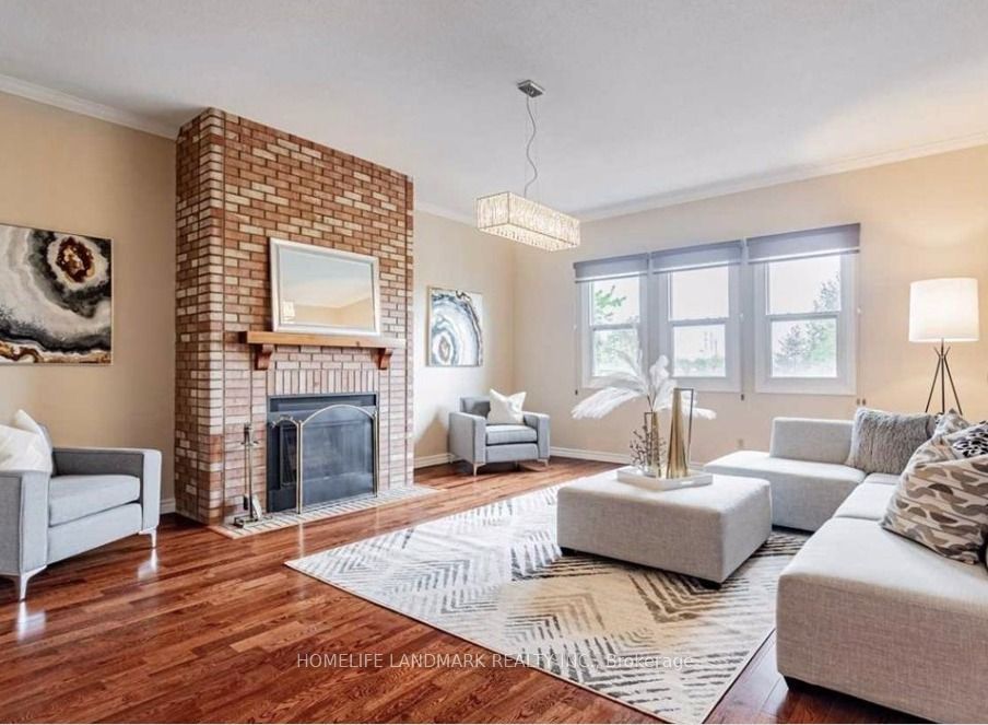 49 Chelwood Drive, Vaughan 4