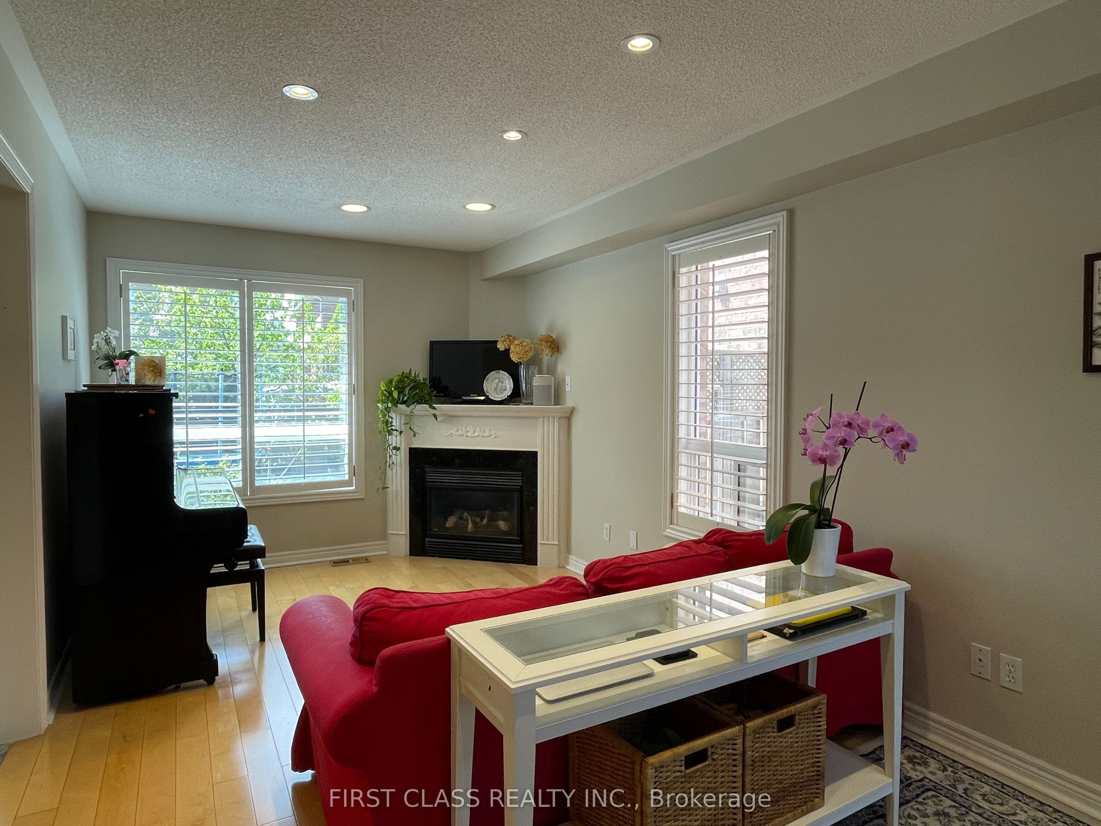 50 Belwood Boulevard, Vaughan 5