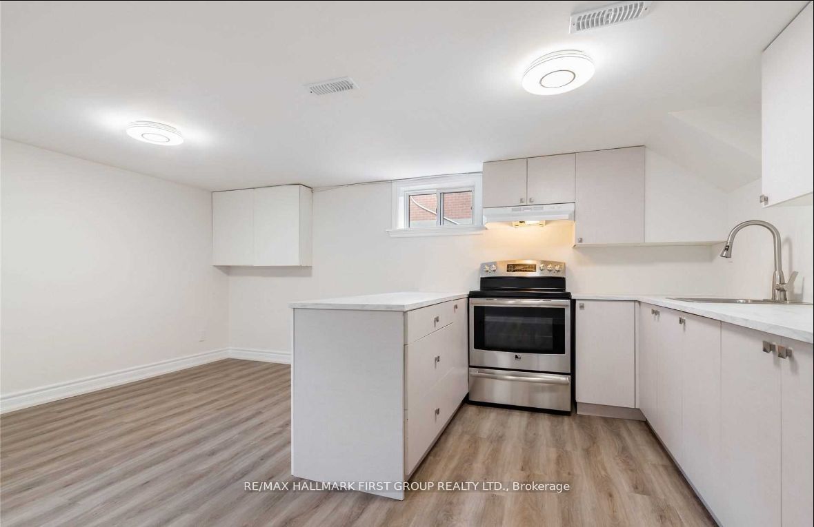 Unit Basement - 50 Walter Avenue, Newmarket 5