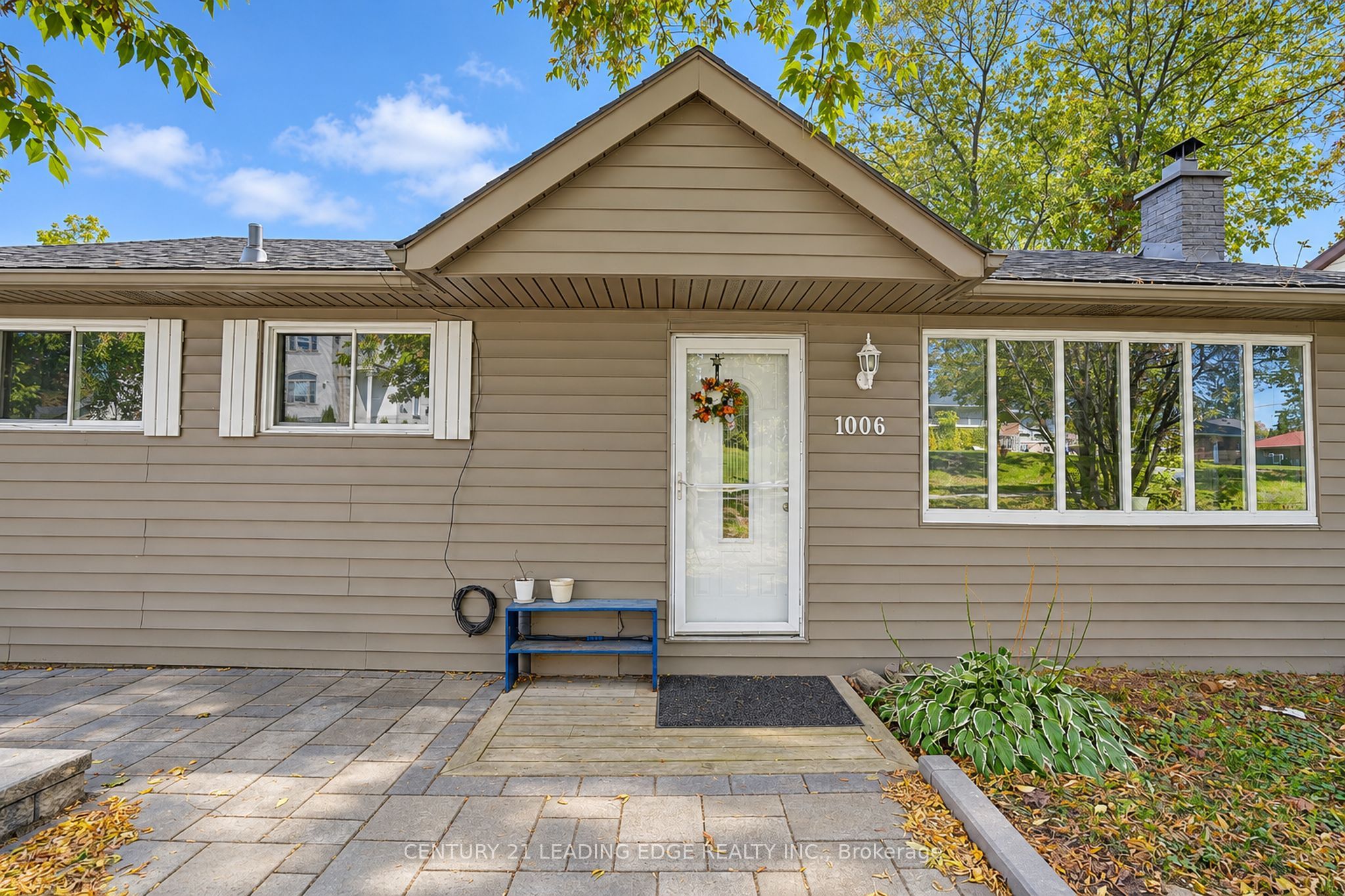 Unit Main Flr - 1006 Elgin Street, Newmarket 3
