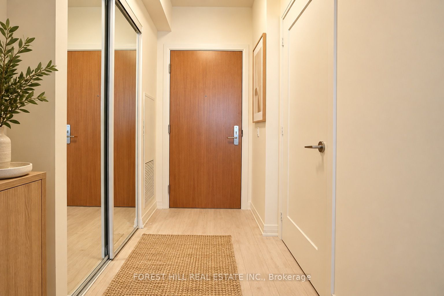Unit 2516 - 8960 Jane Street, Vaughan 3
