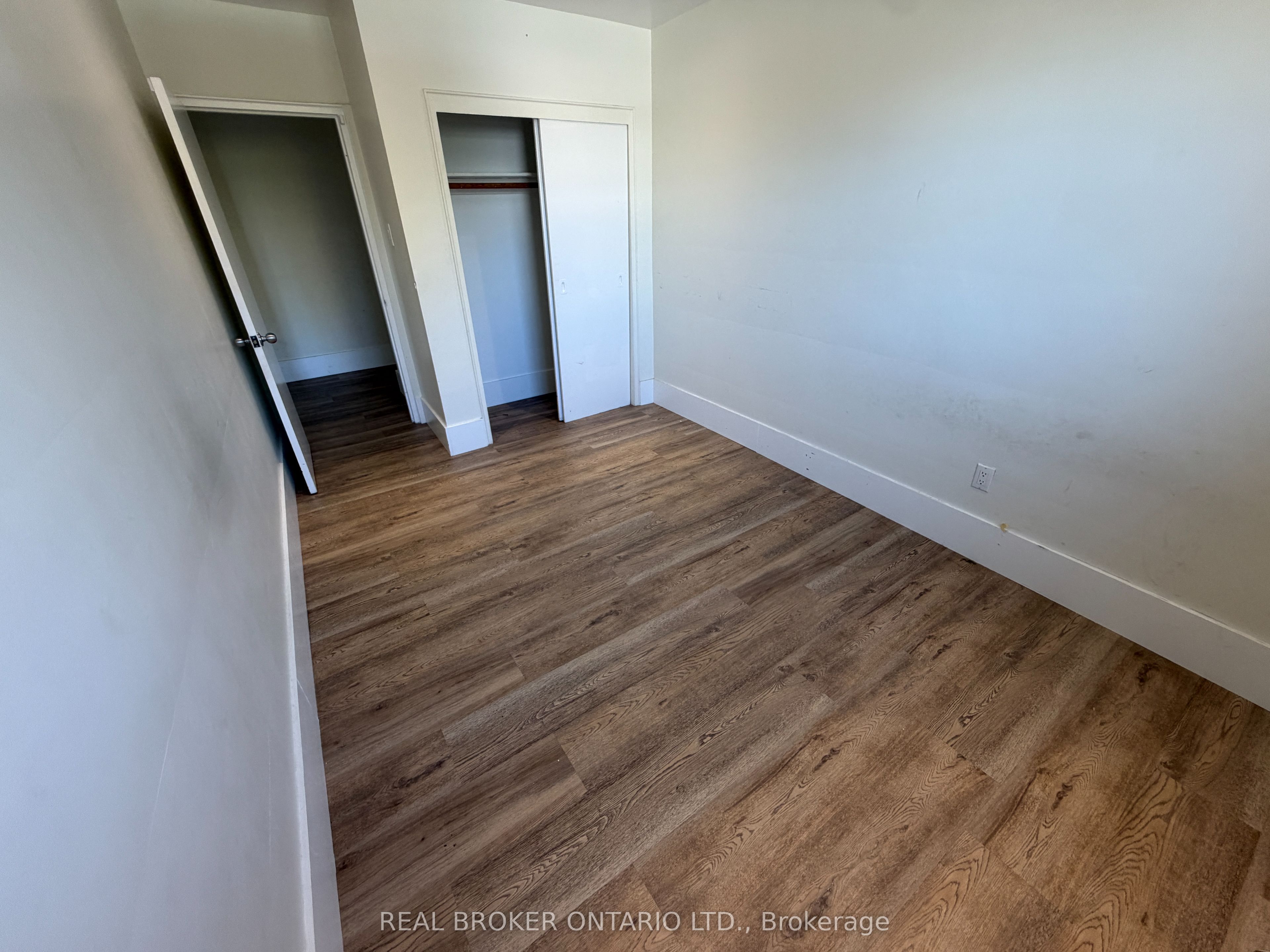 Unit 202 - 50 Benson Avenue, Richmond Hill 3