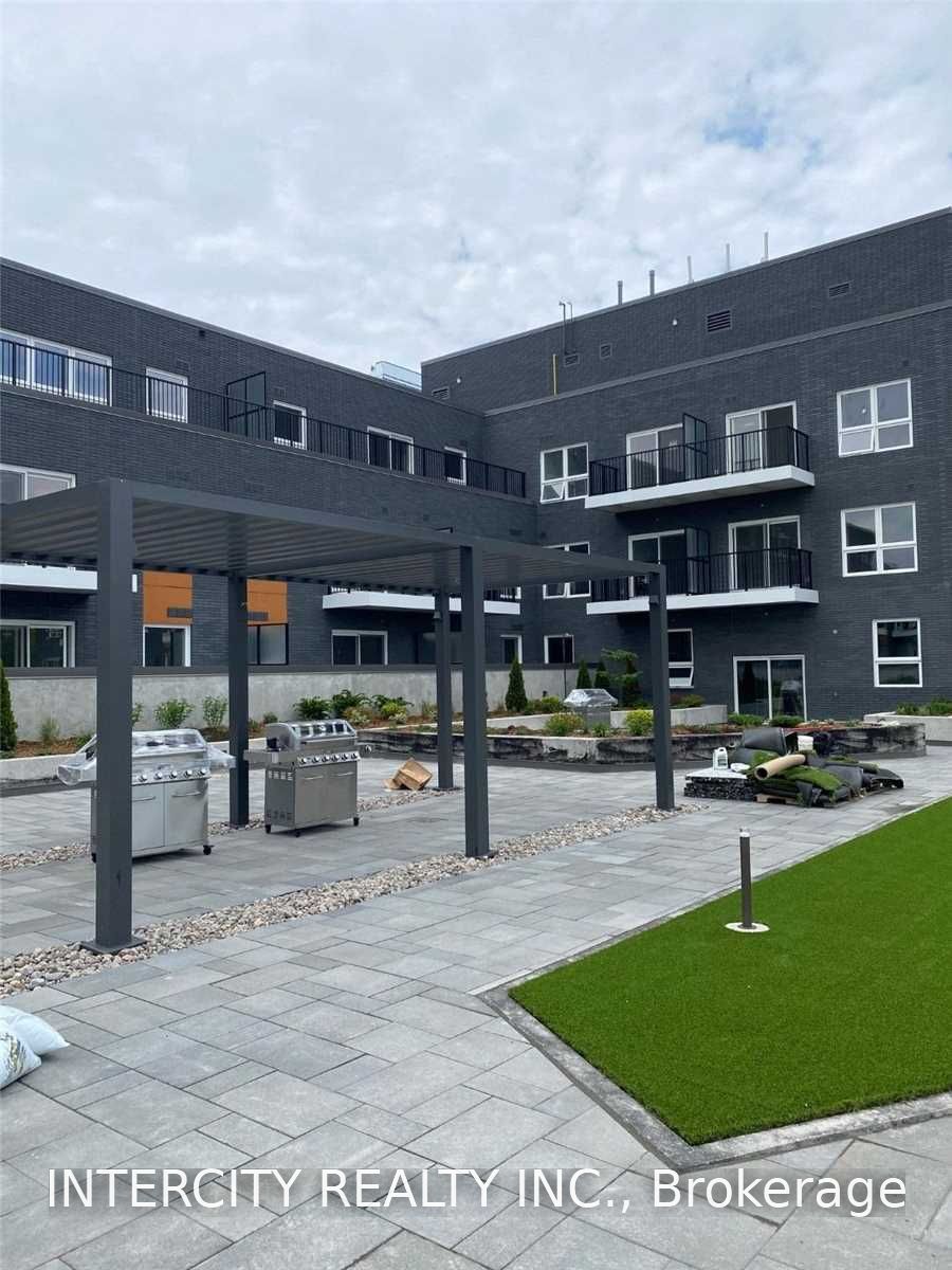 Unit 309 - 430 Essa Road, Barrie 2