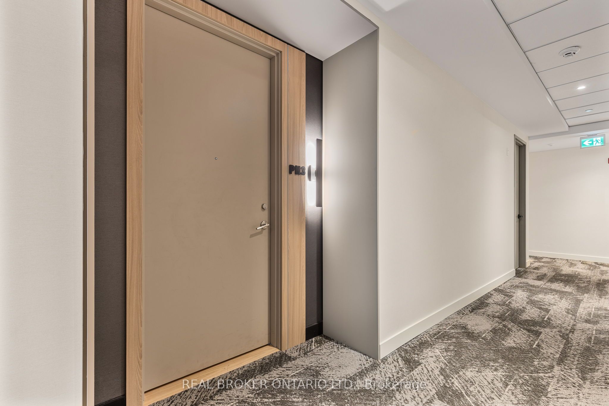 Unit PH 3 - 185 Dunlop Street E, Barrie 2