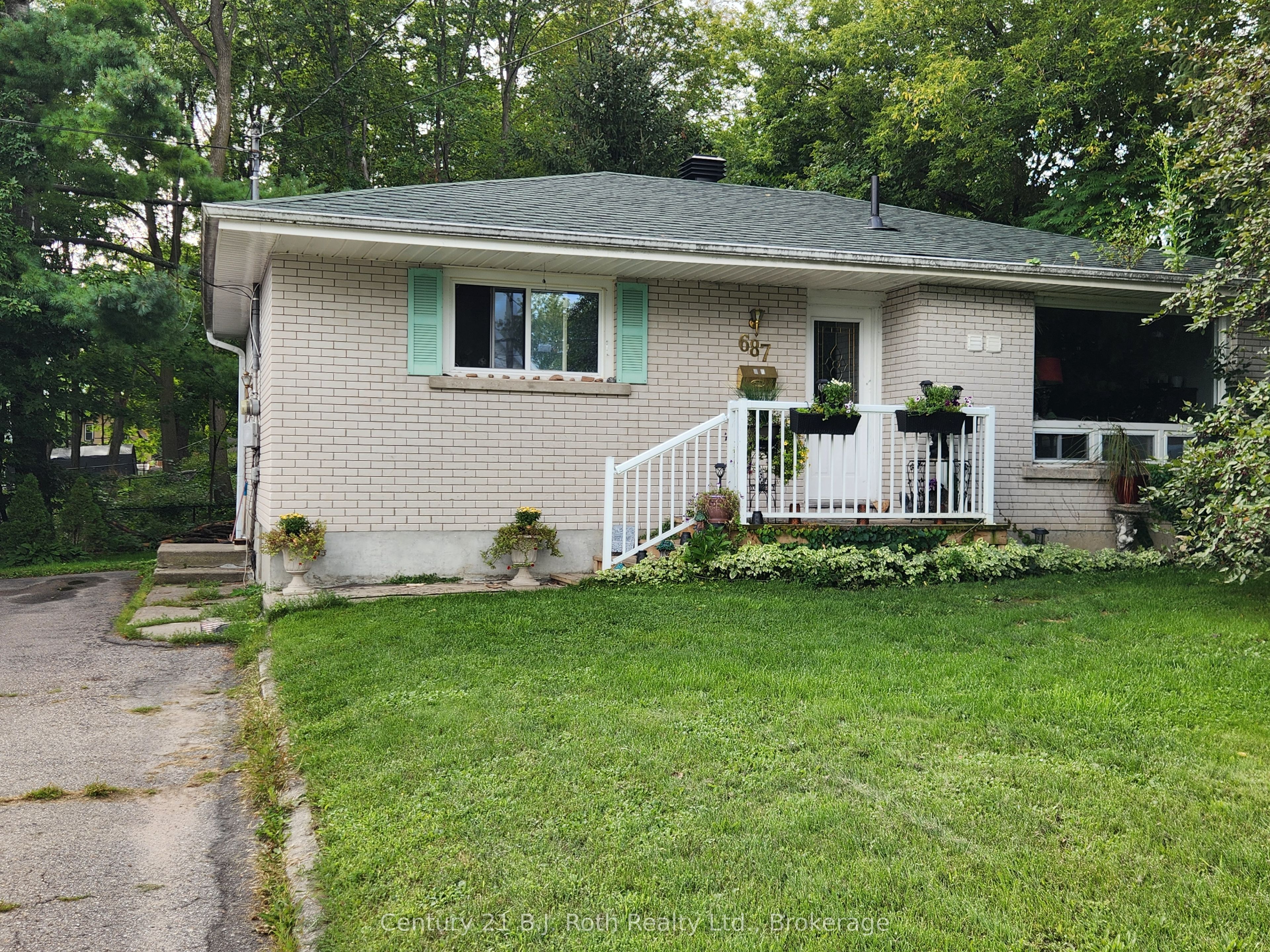 Unit Lower - 687 Victoria Street, Midland 1