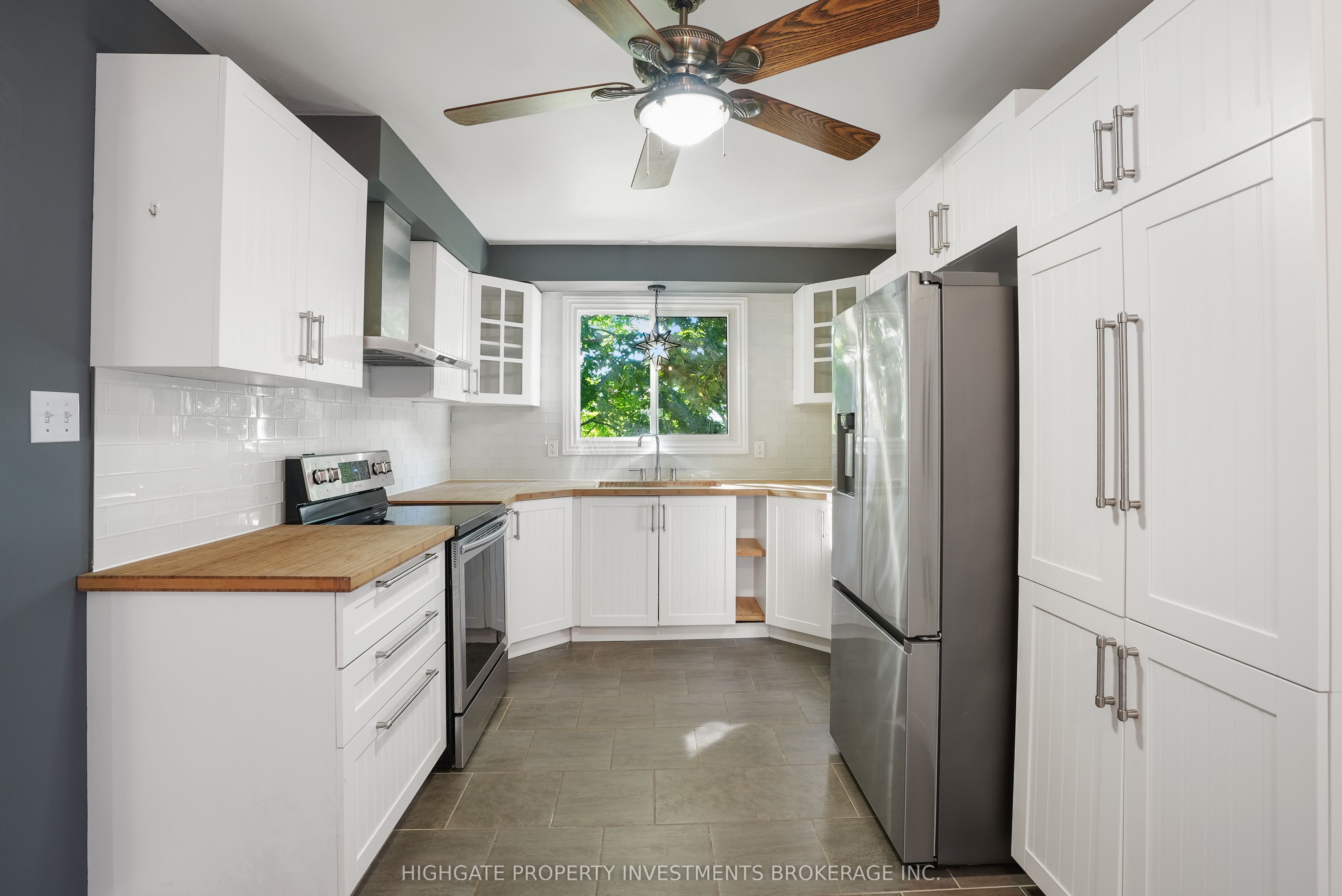Unit Upper - 85 Daphne Crescent, Barrie 2