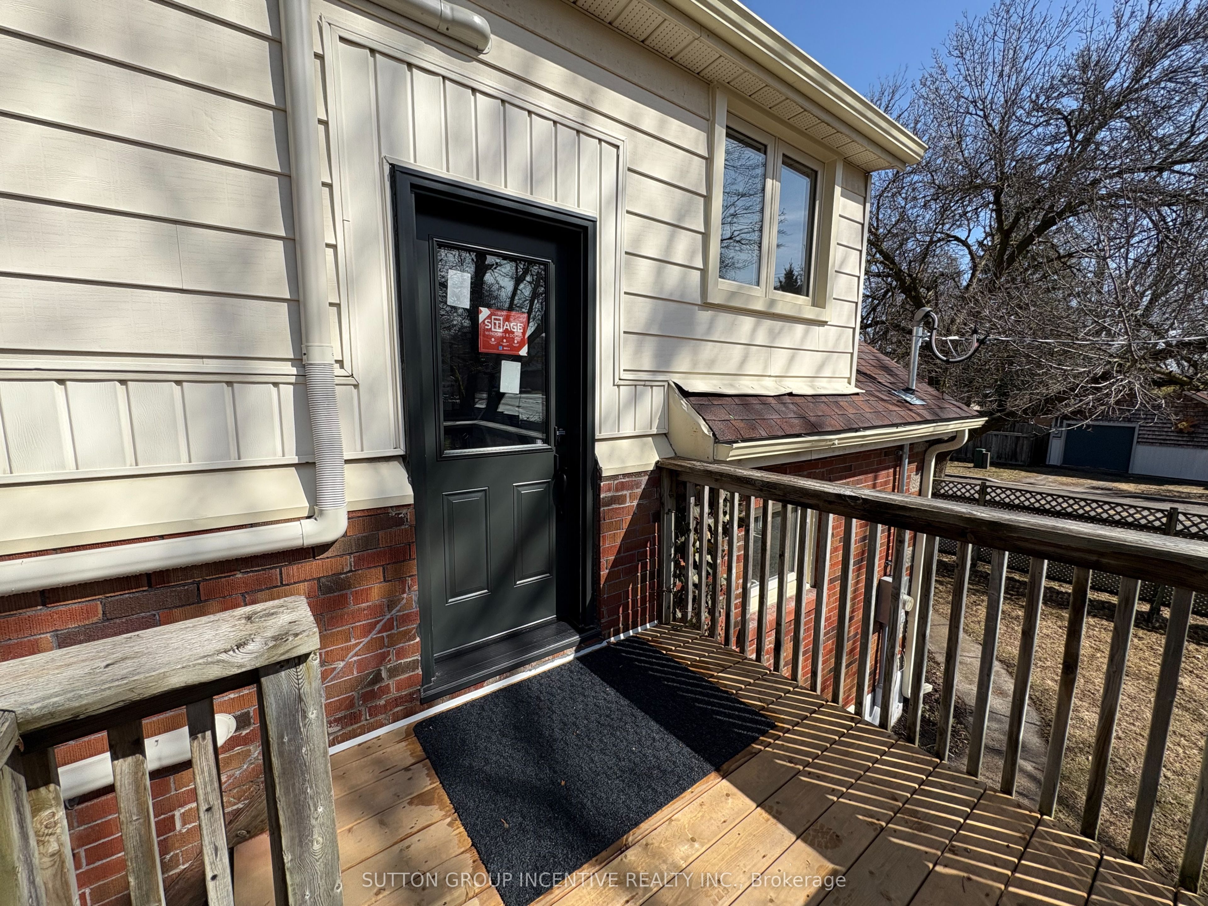 Unit Upper - 20 Bayview Drive, Barrie 3