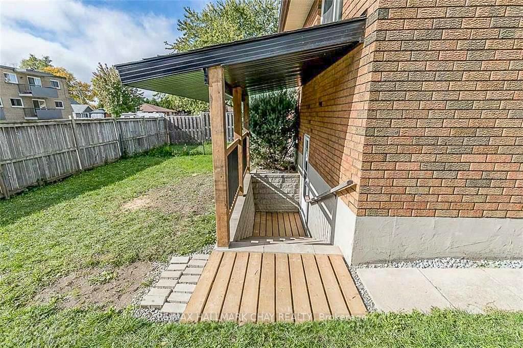 Unit LOWER - 3 Buchanan Street, Barrie 2