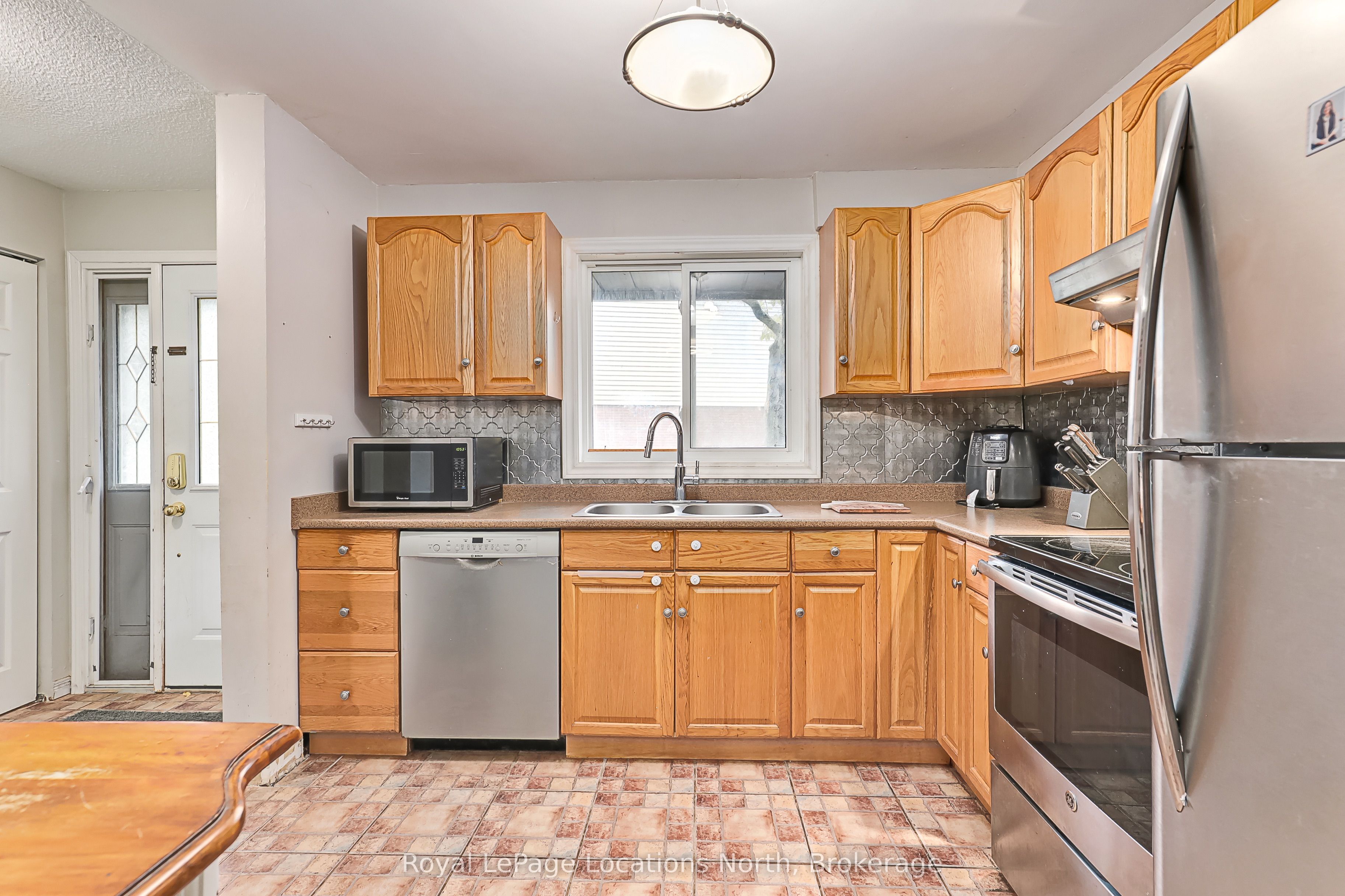 590 Tenth Street, Collingwood 5