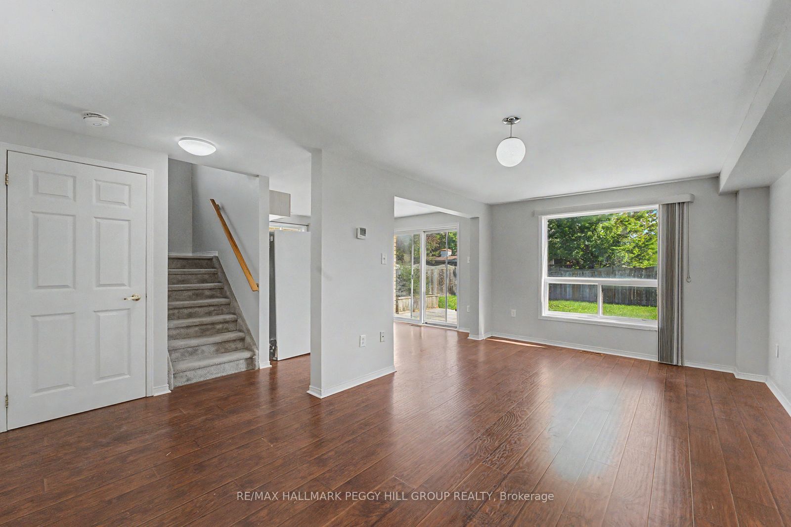 24 Dunsmore Lane, Barrie 2