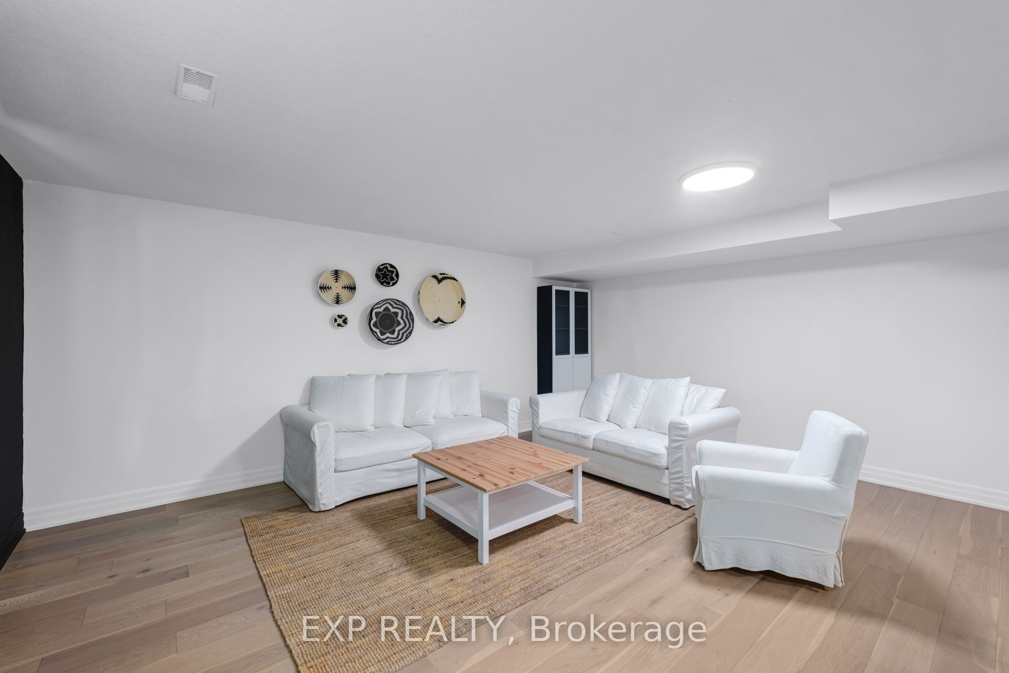 Unit Lower - 256 Old Mosley Street, Wasaga Beach 4