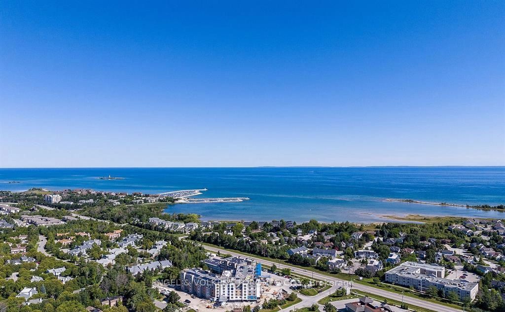 Unit 327 - 4 Kimberly Lane E, Collingwood 2
